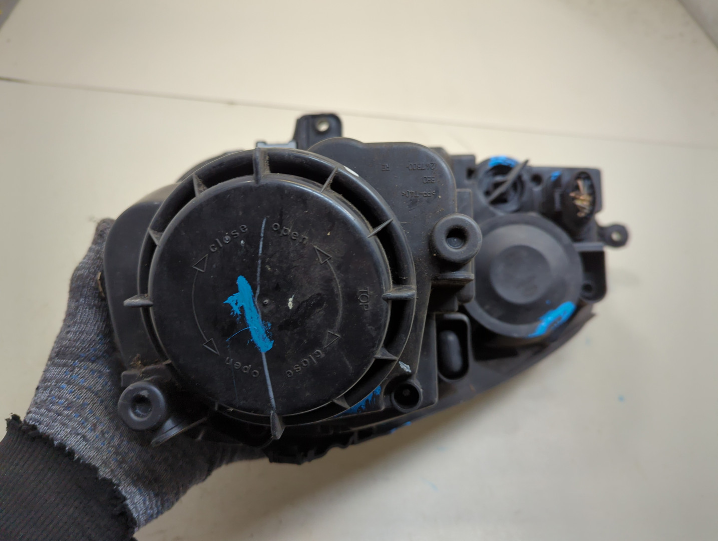 Фара правая