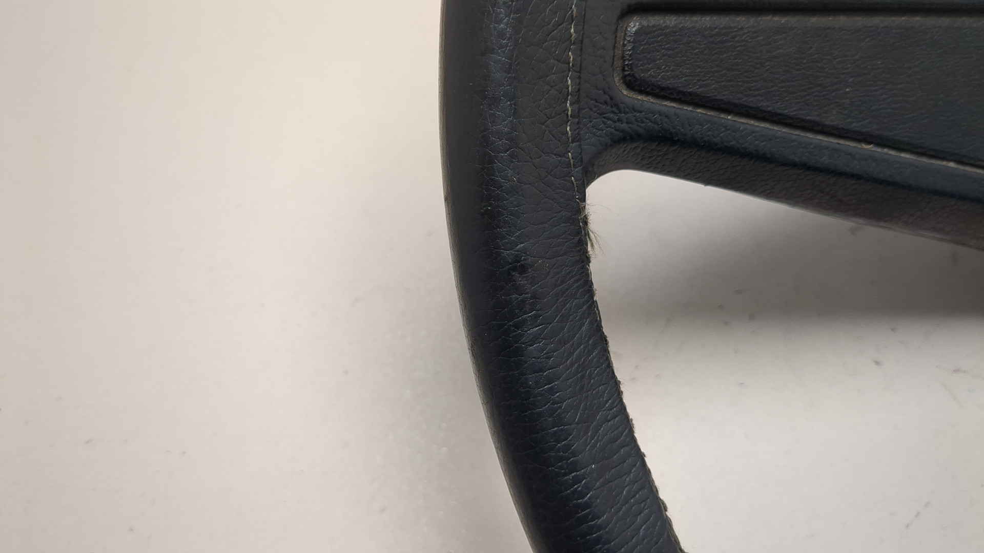 Рулевое колесо (руль)