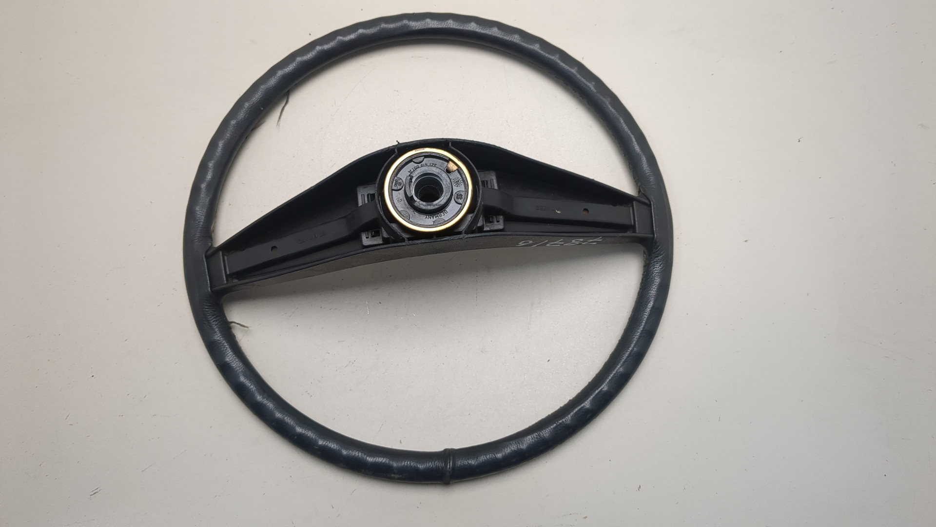 Рулевое колесо (руль)