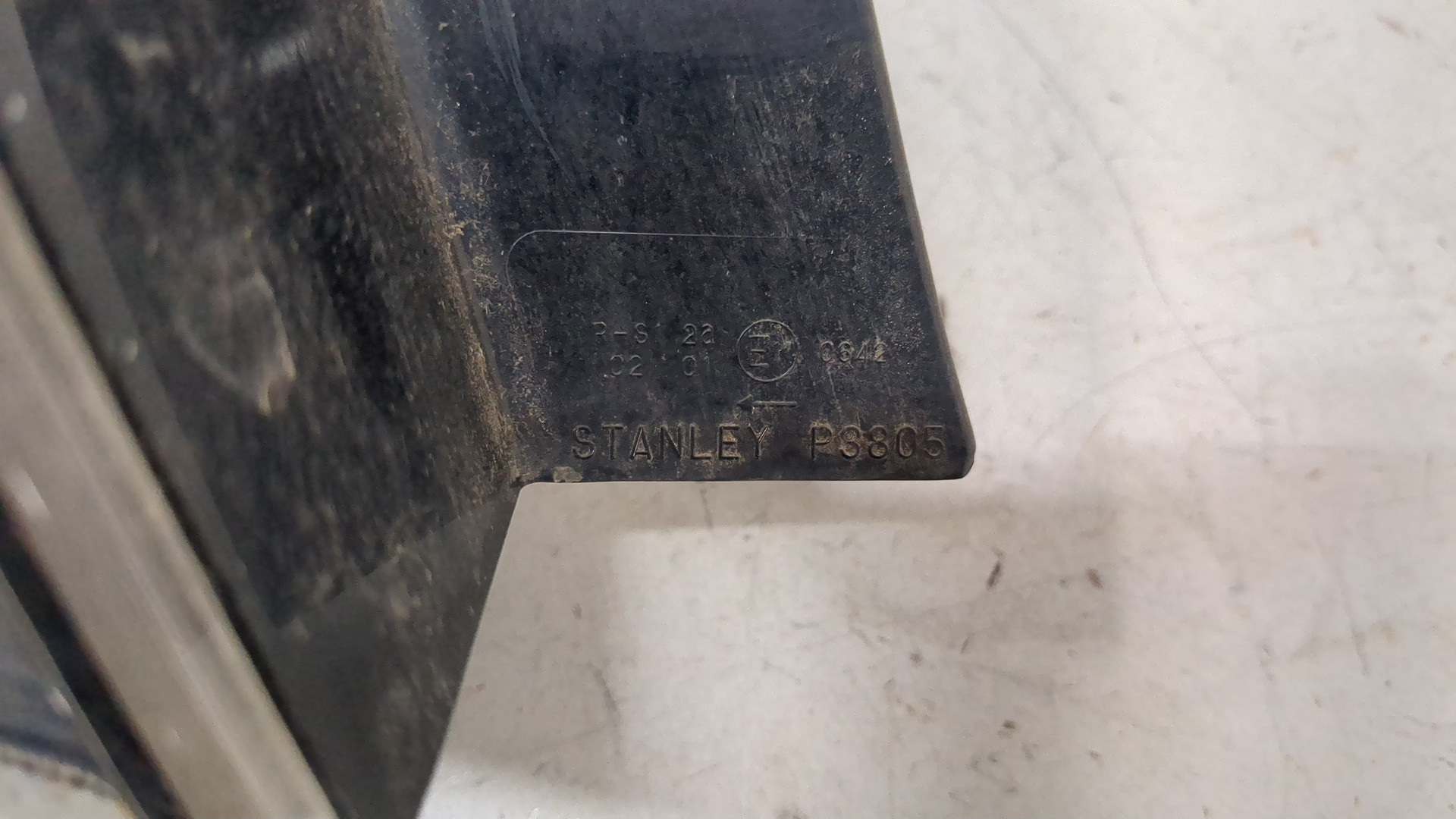 Фонарь задний левый