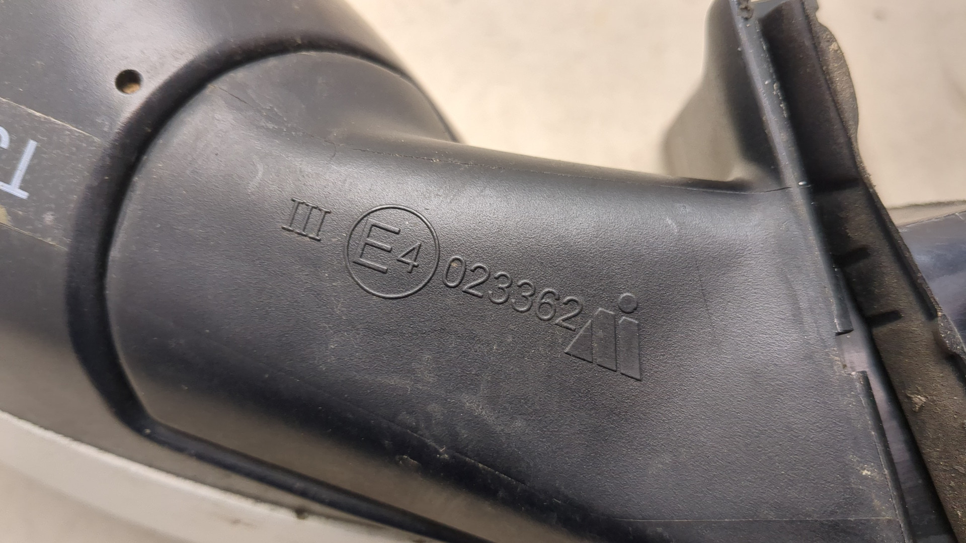 Зеркало левое электрическое