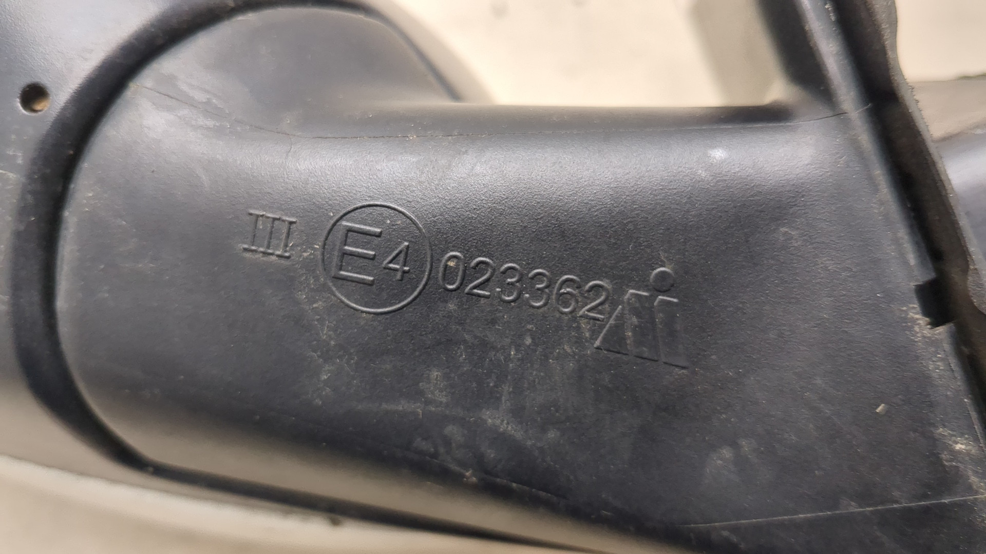 Зеркало левое электрическое