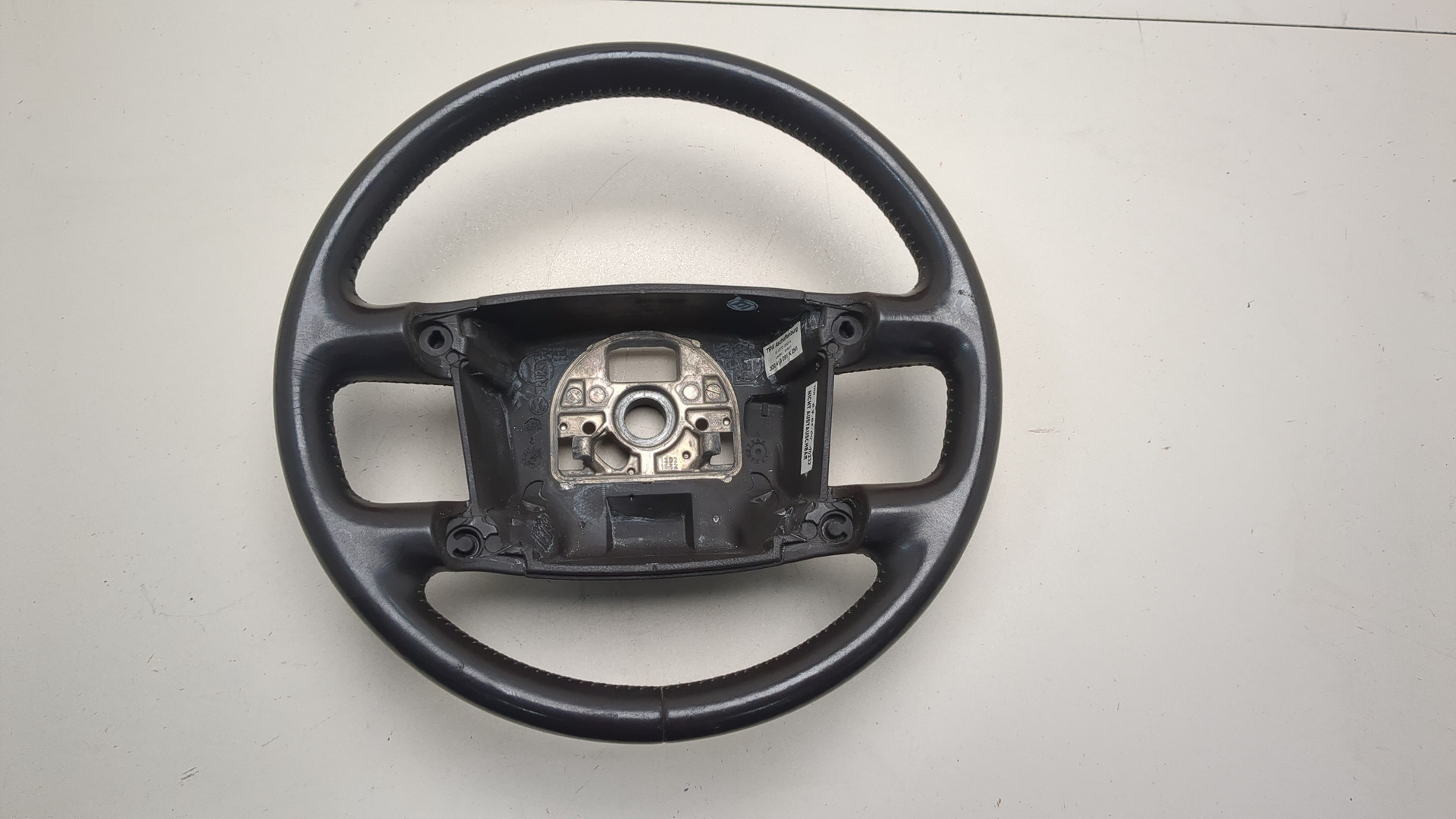 Рулевое колесо (руль)