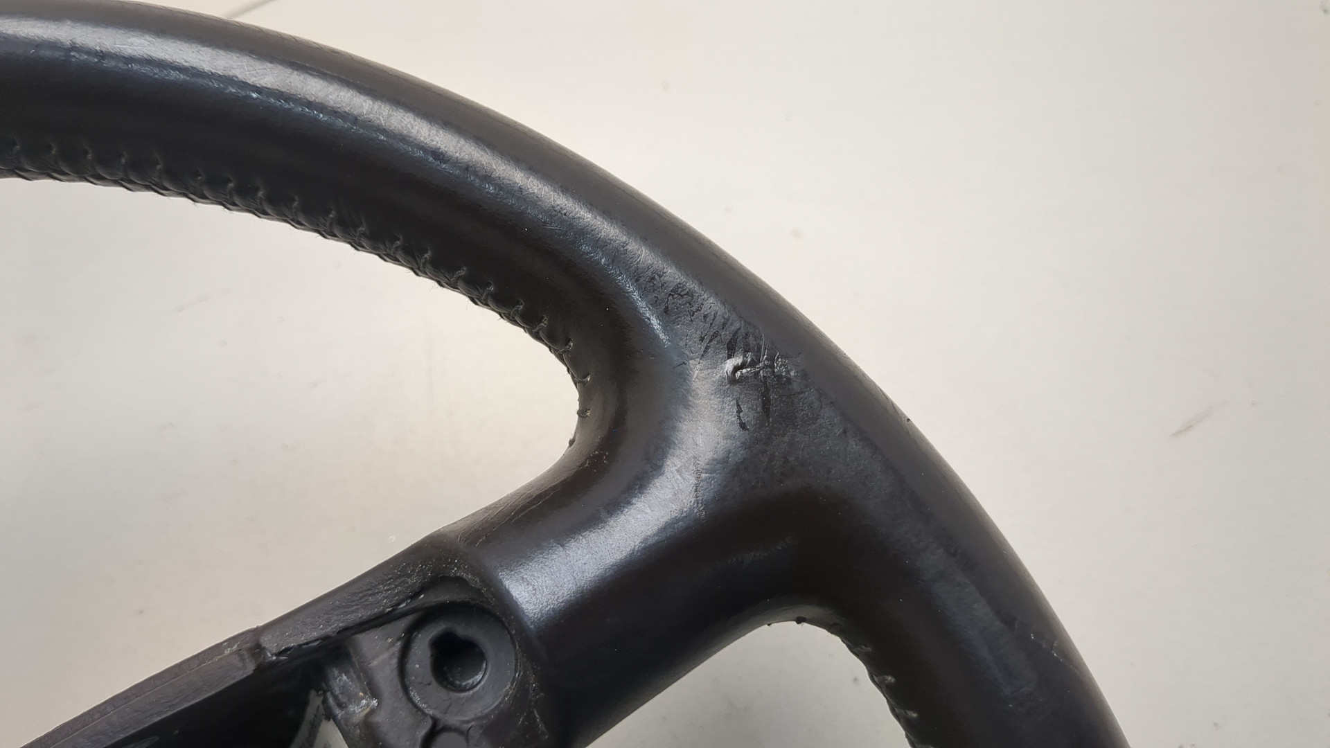 Рулевое колесо (руль)