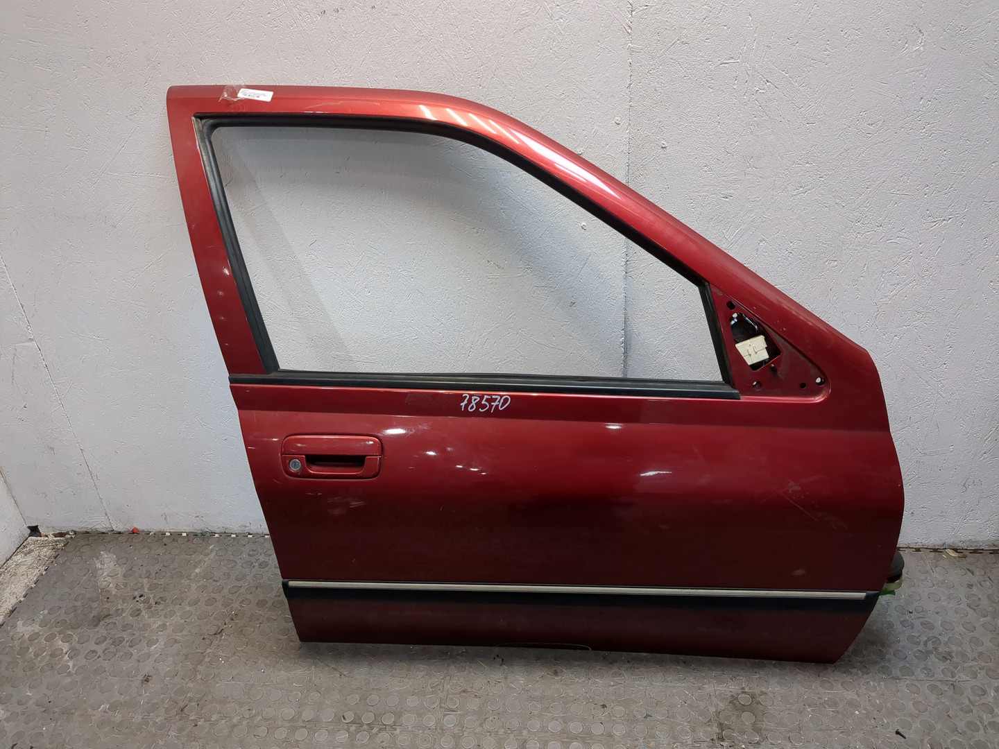 Дверь передняя правая