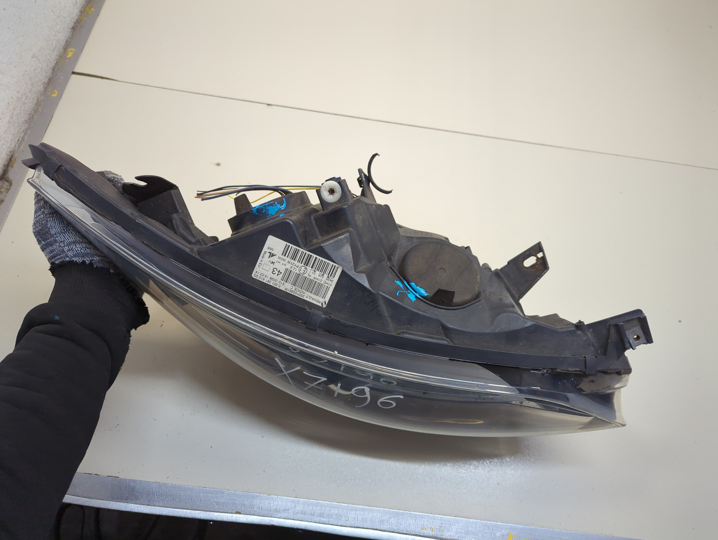 Фара правая