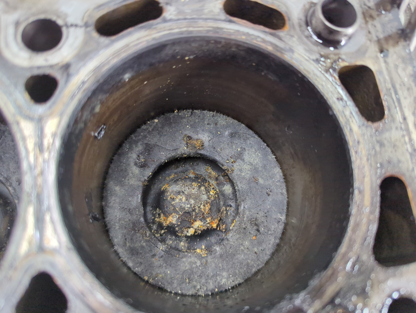 Блок двигателя