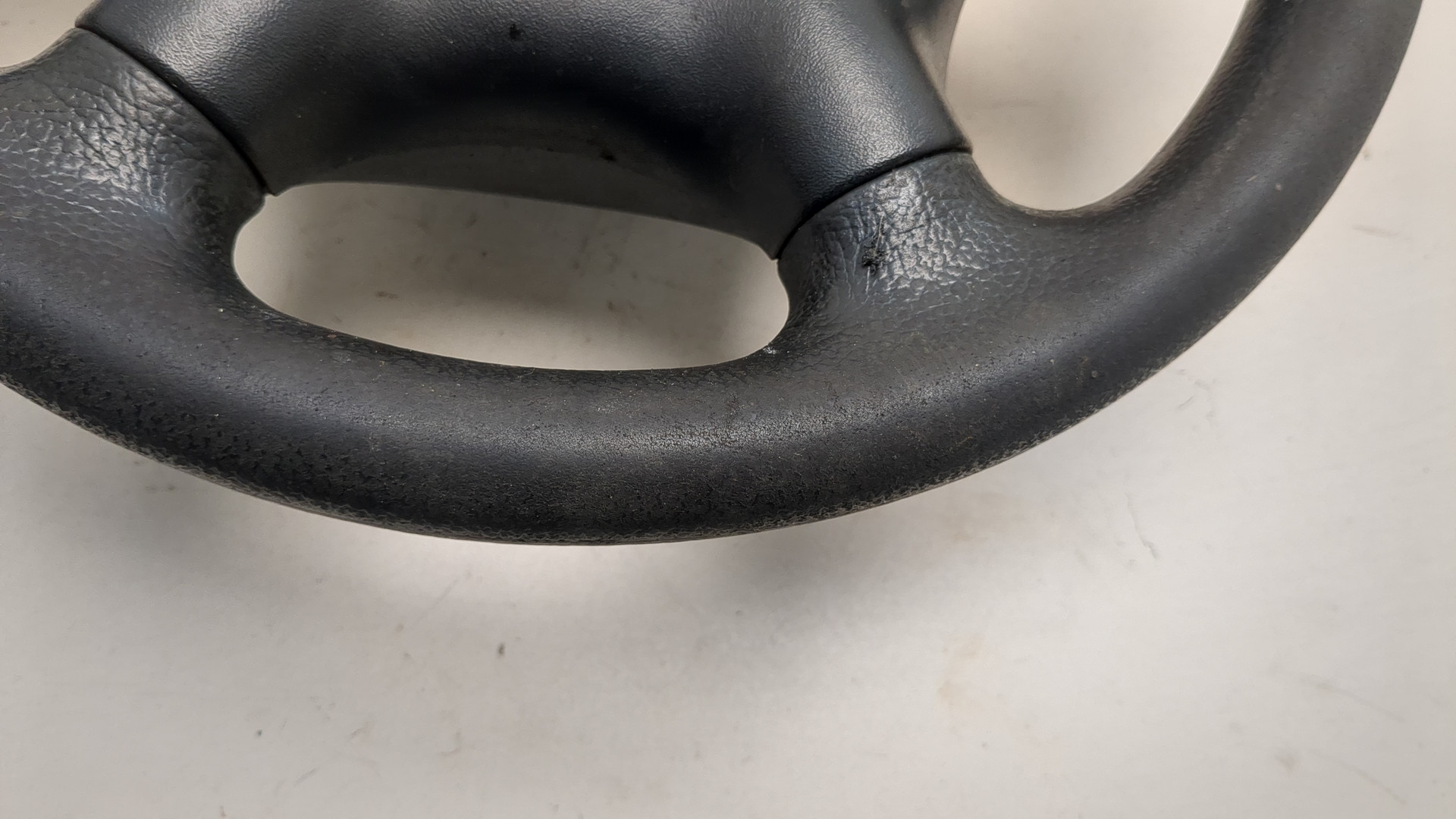 Рулевое колесо (руль)