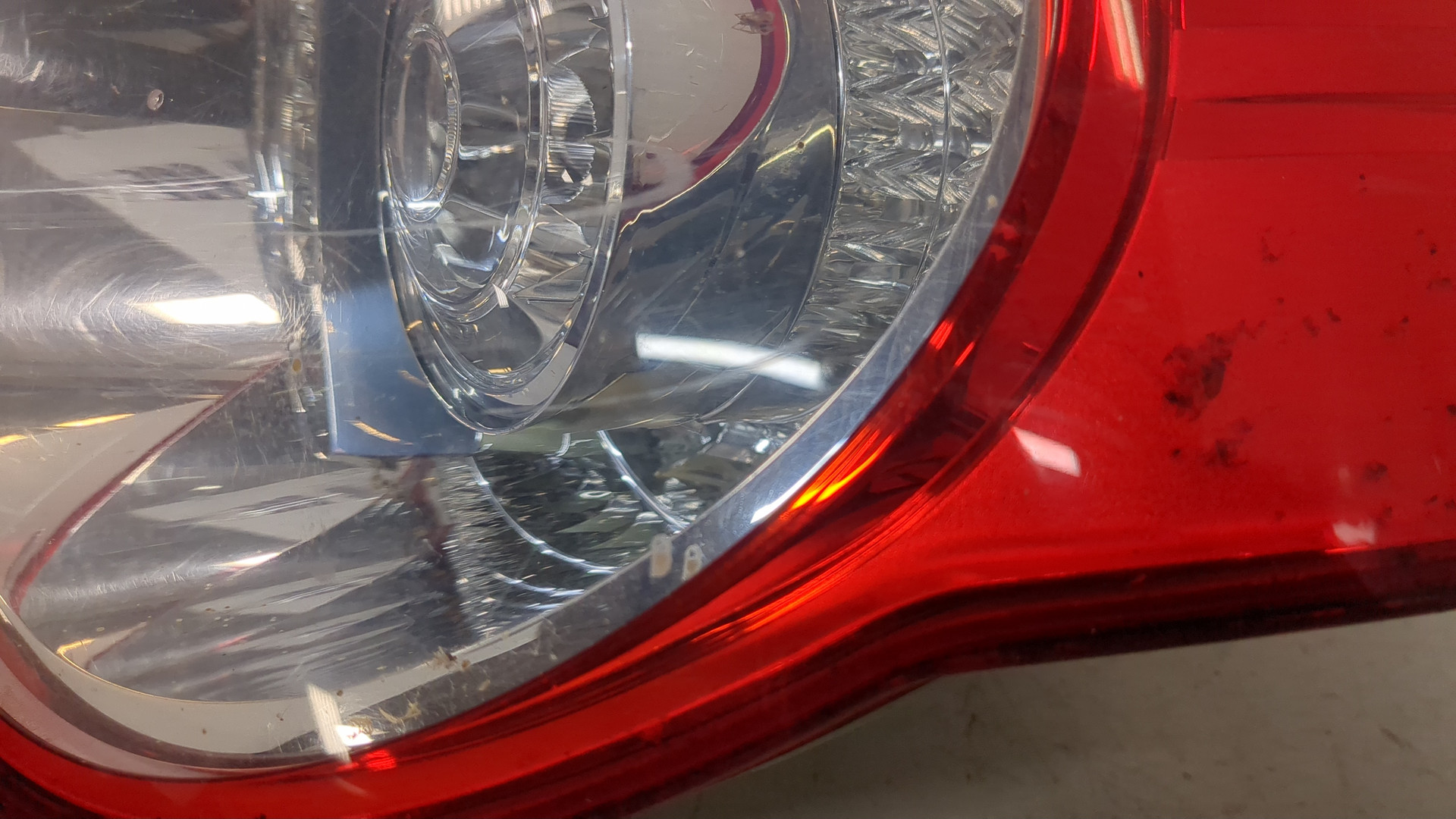 Фонарь задний правый