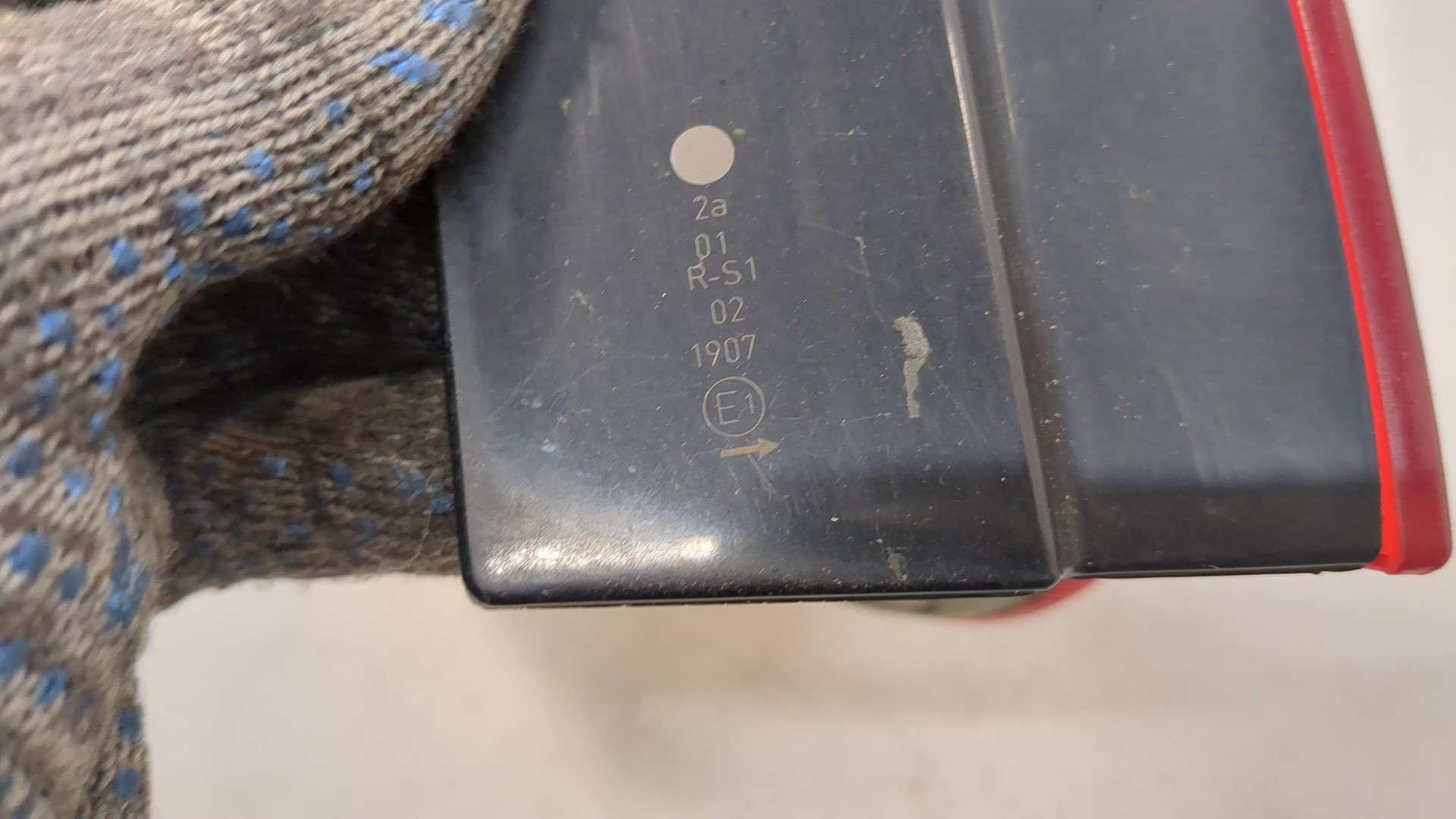 Фонарь задний правый