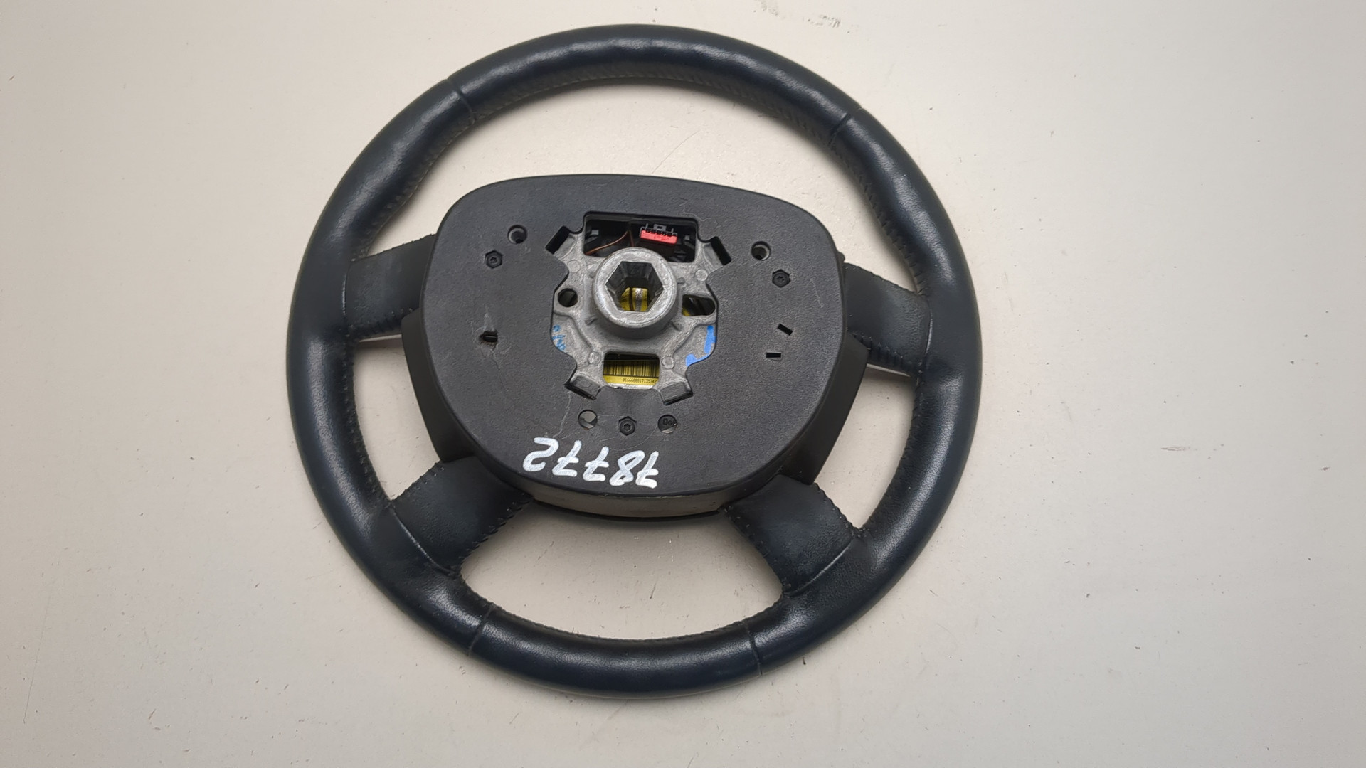 Рулевое колесо (руль)