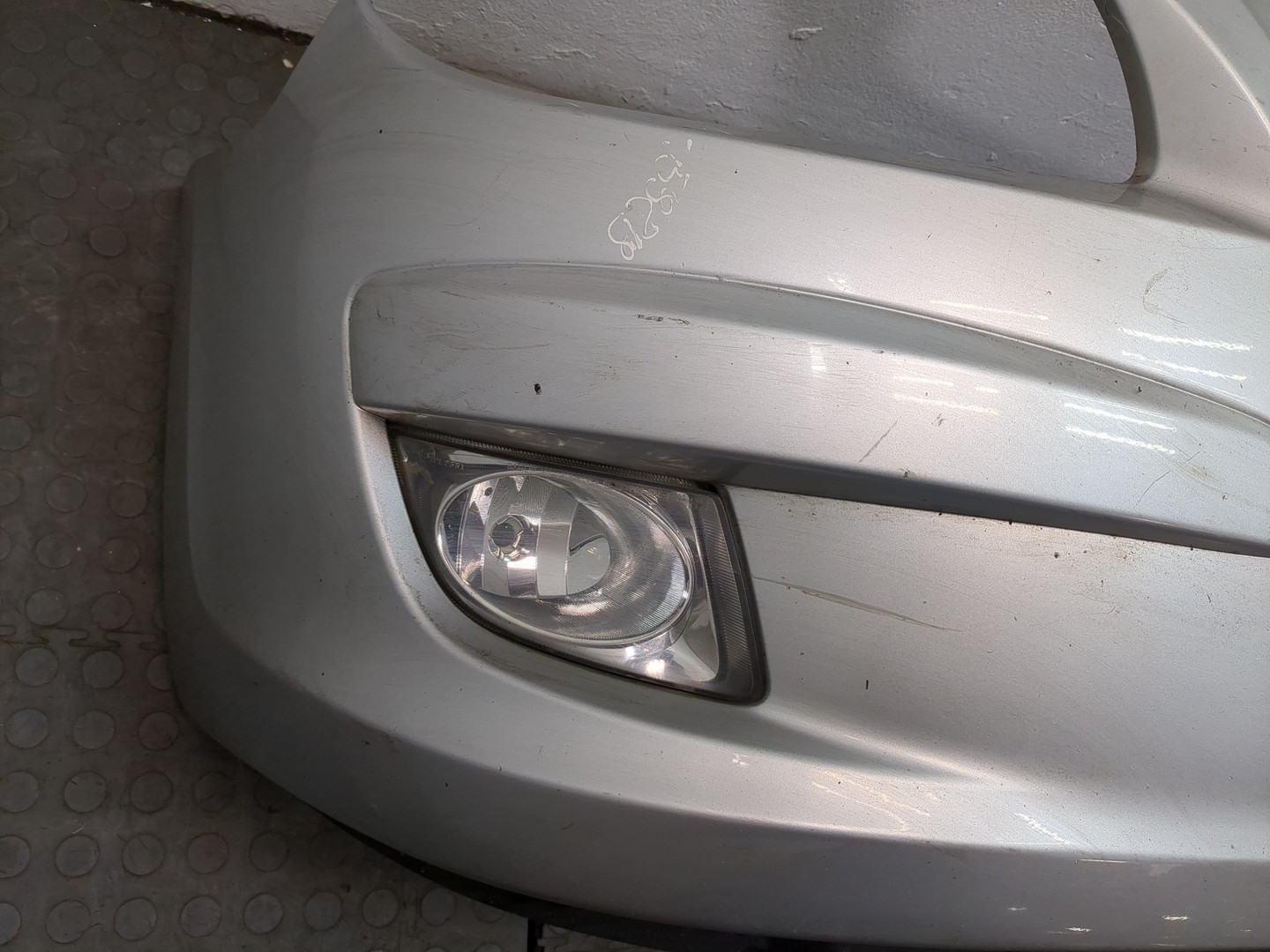 Бампер передний