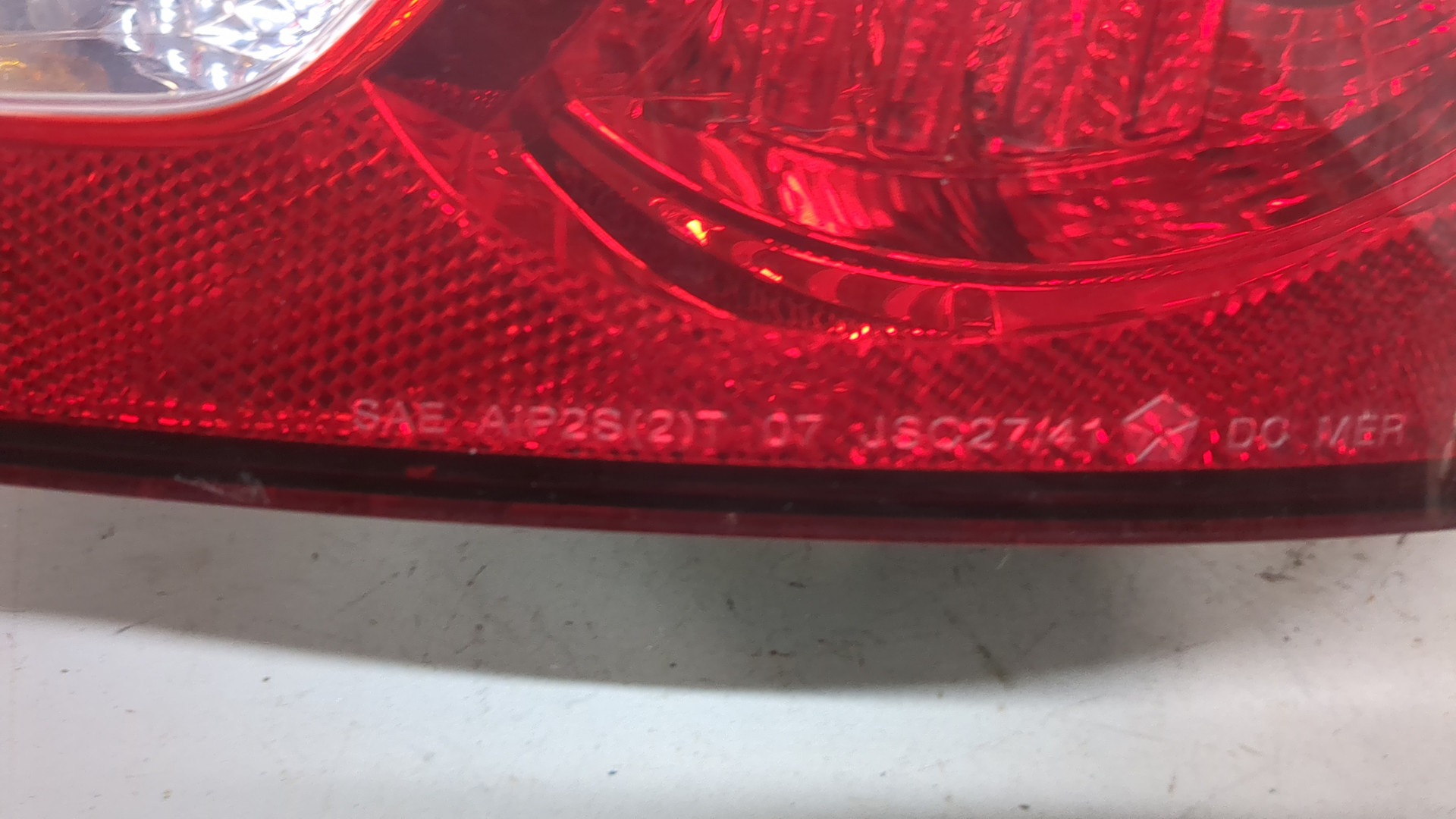 Фонарь задний правый