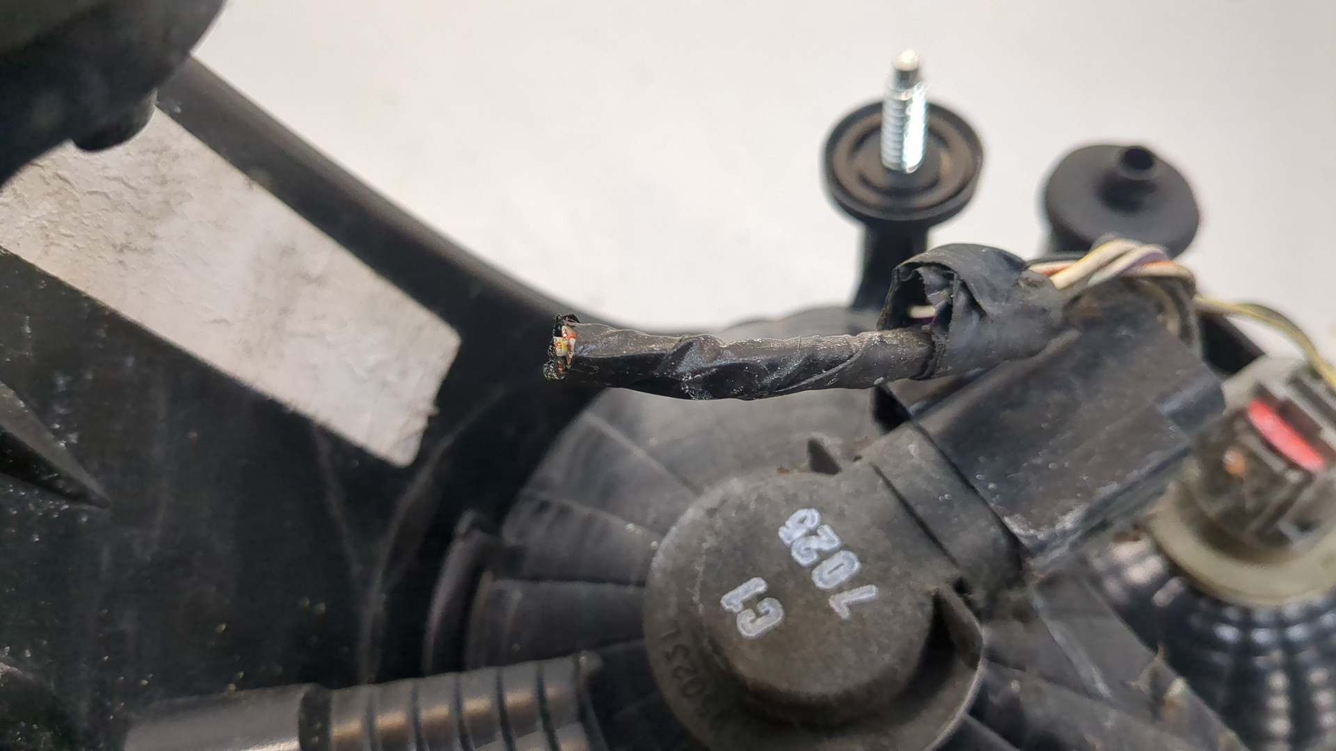 Фонарь задний правый