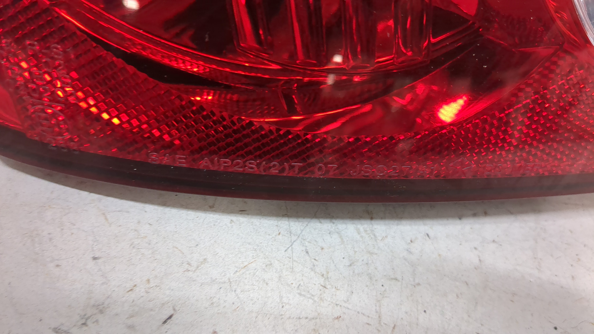 Фонарь задний левый