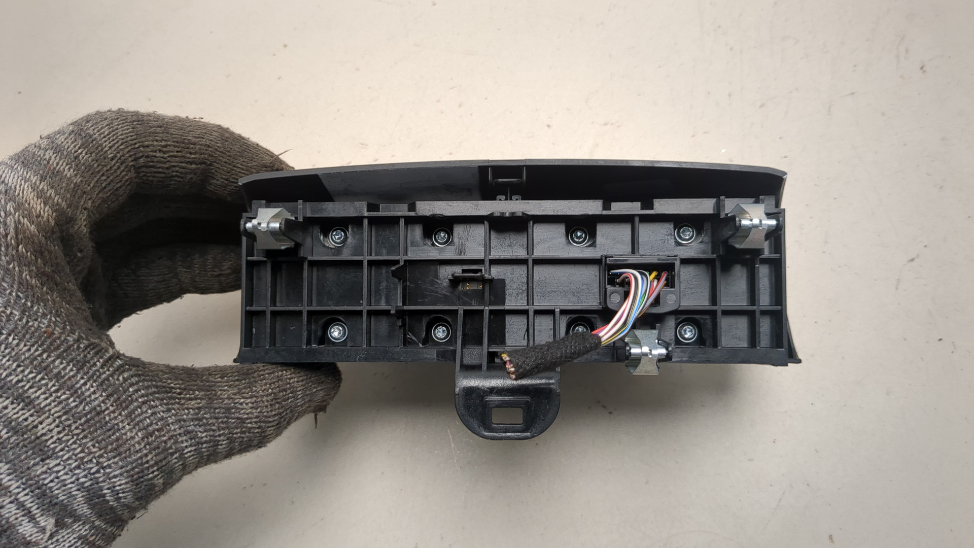 Кнопка запуска двигателя