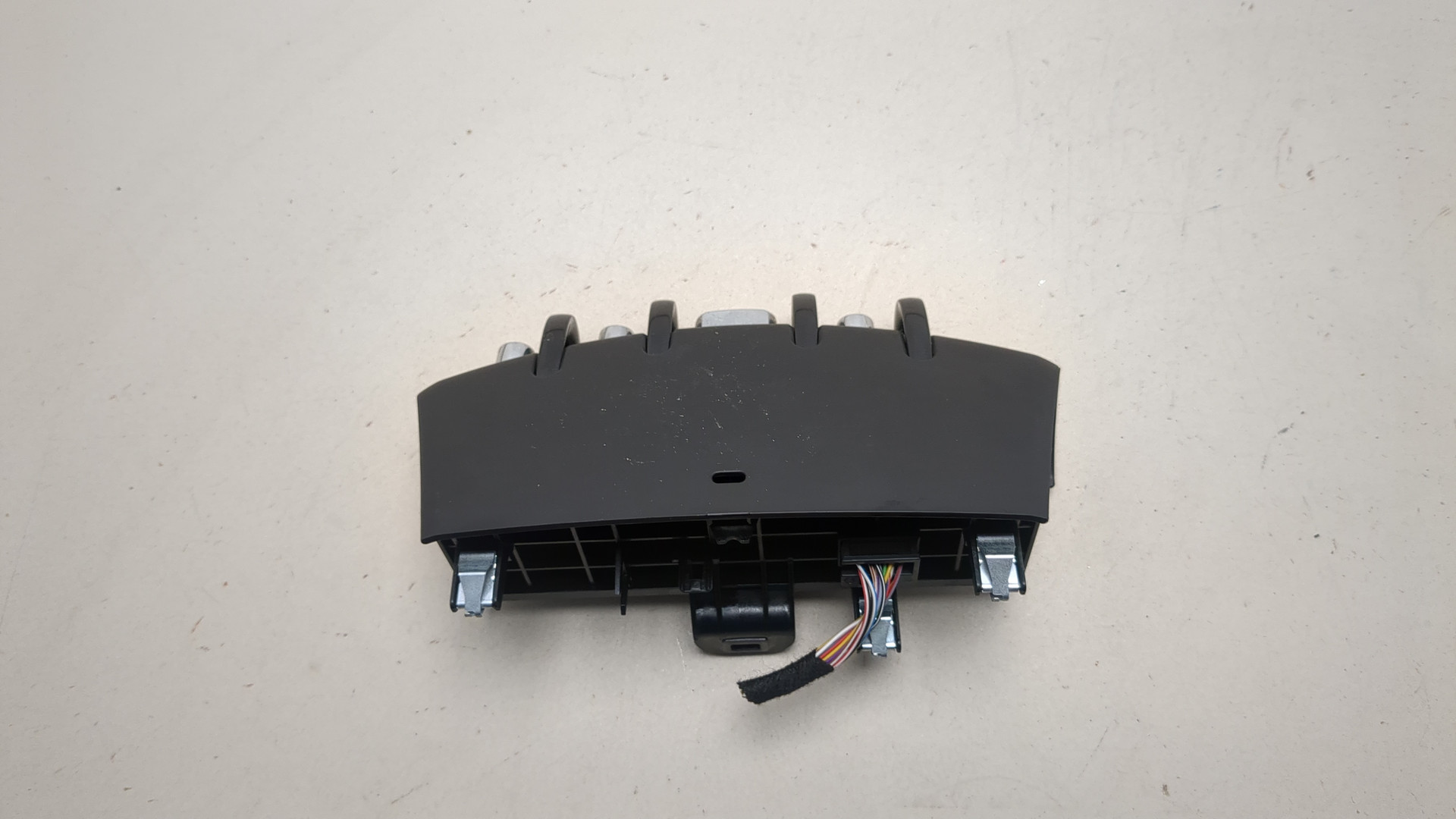 Кнопка запуска двигателя