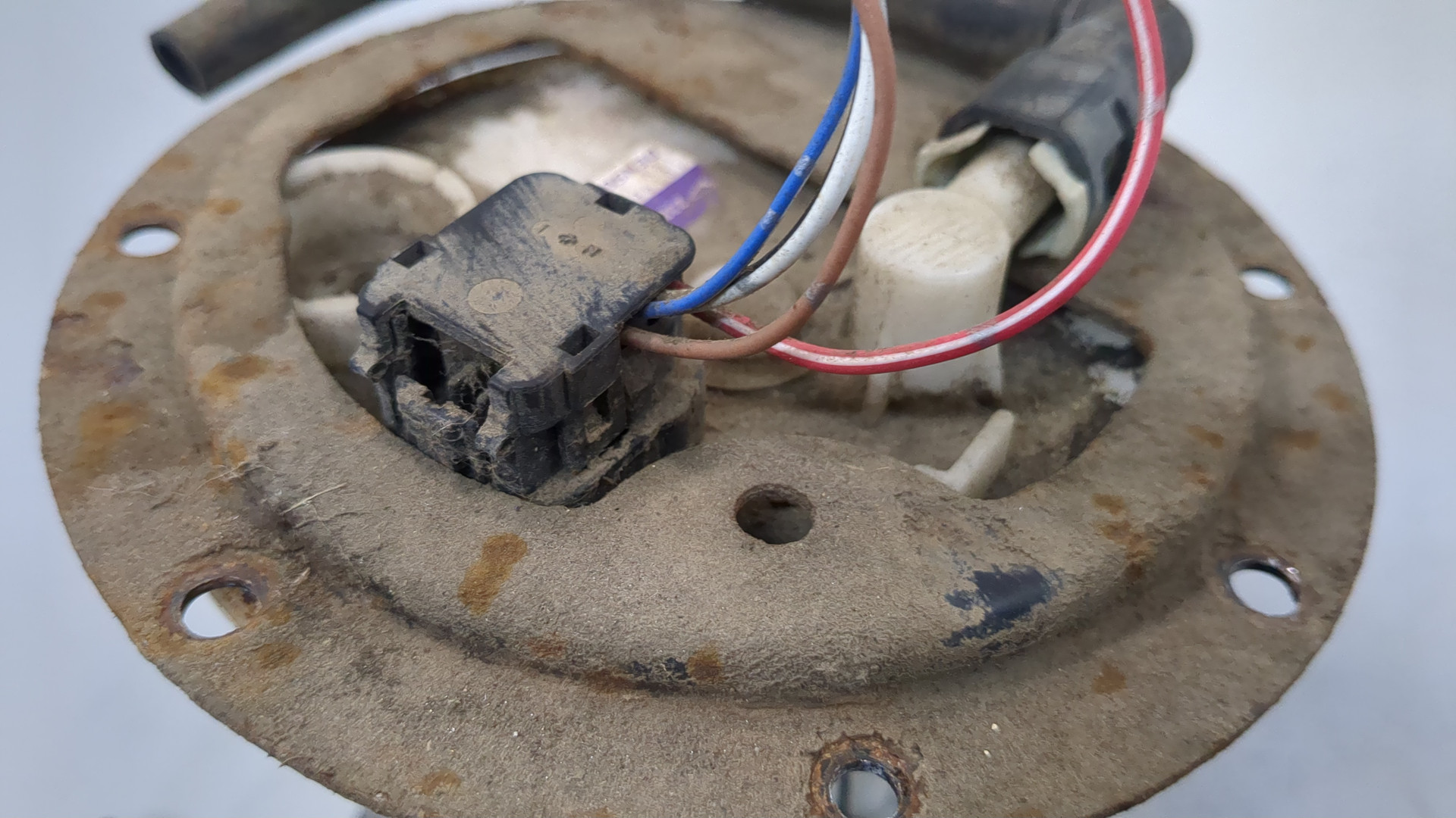 Насос топливный электрический