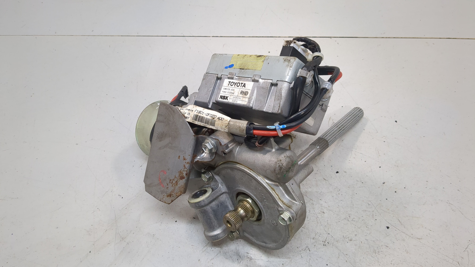 Серводвигатель рулевой рейки