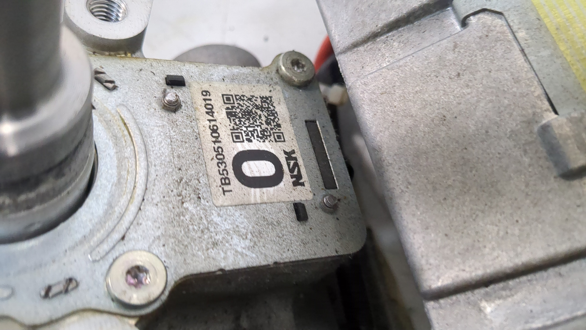 Серводвигатель рулевой рейки