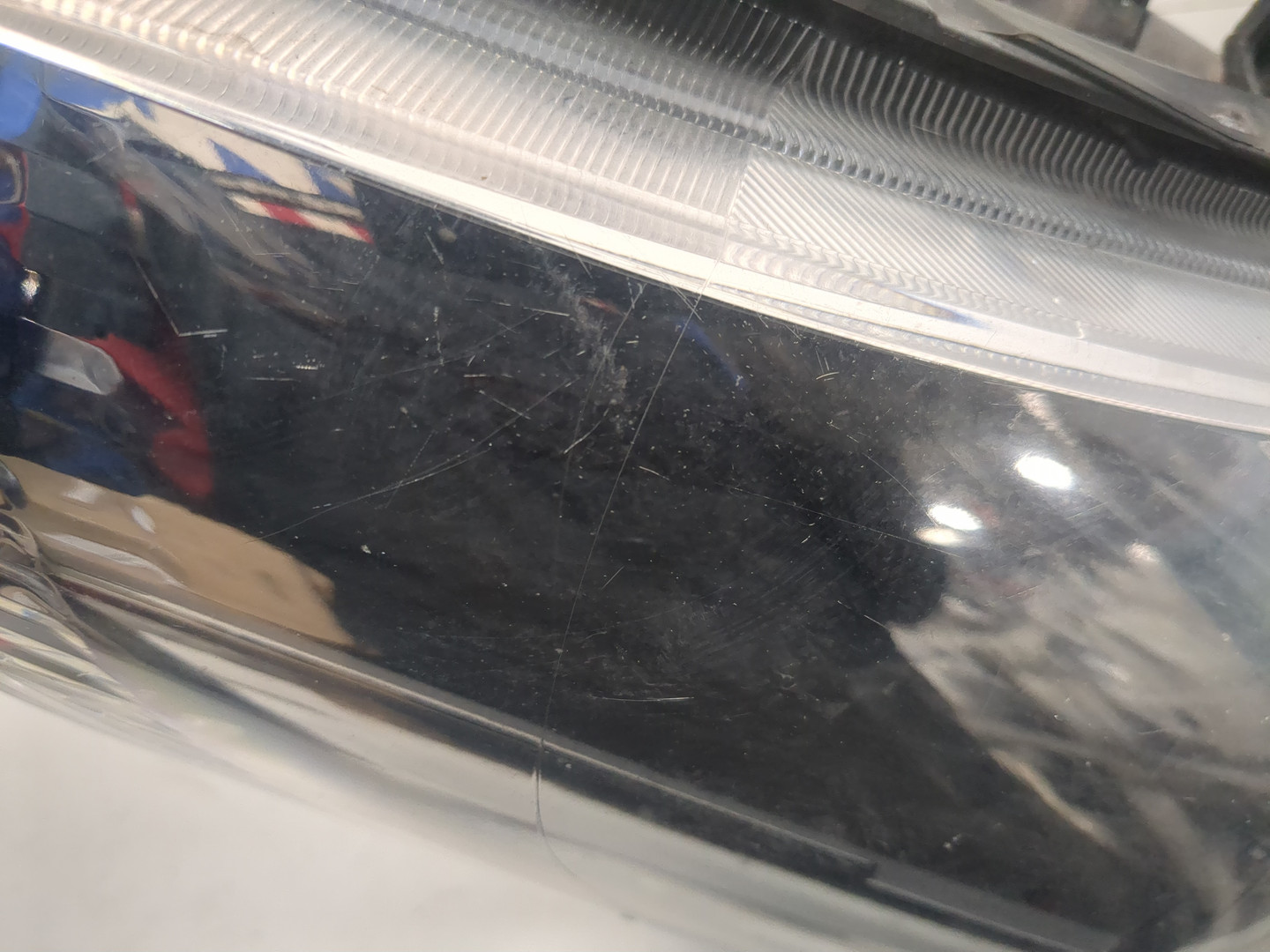 Фара правая