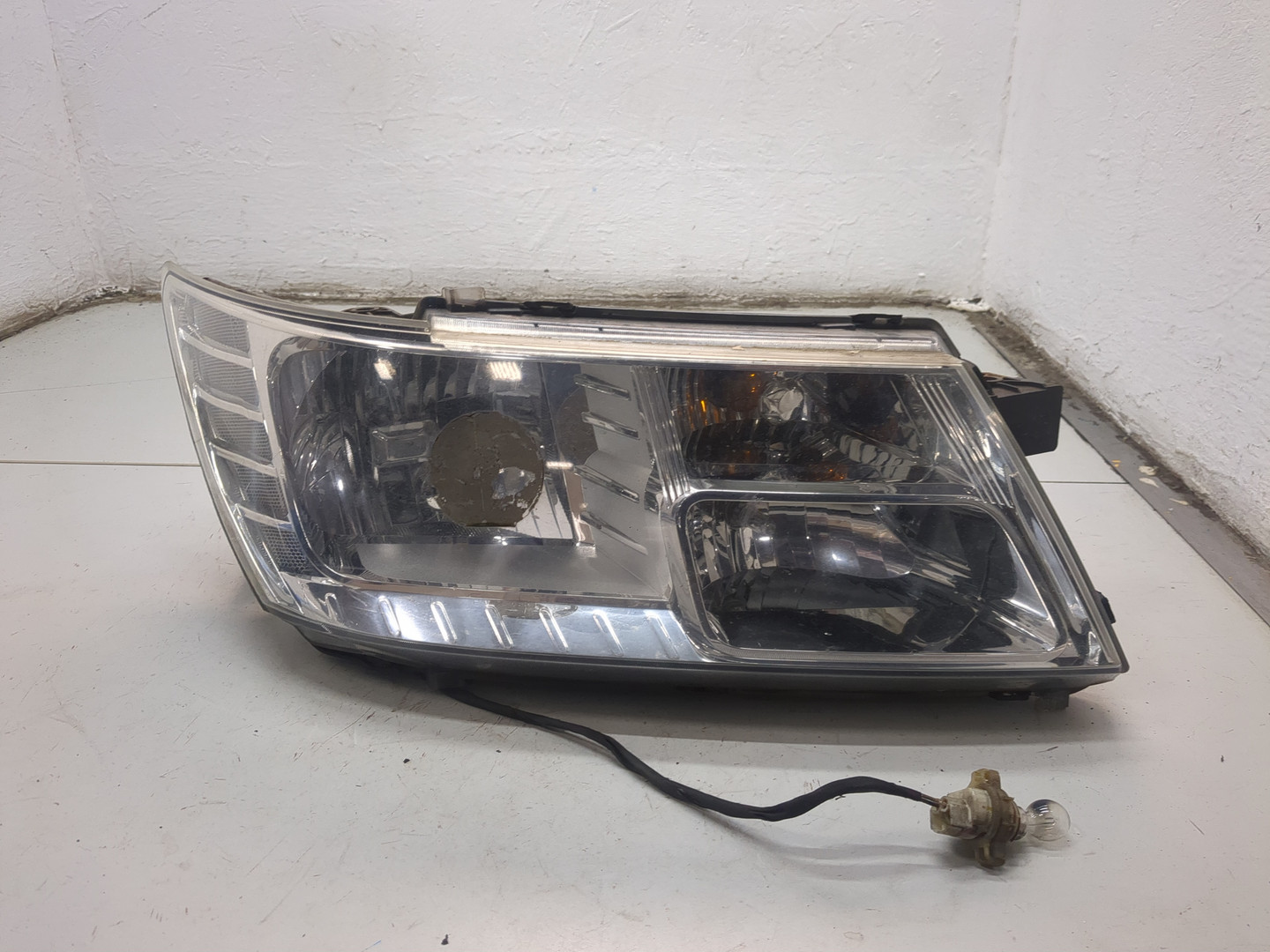 Фара правая