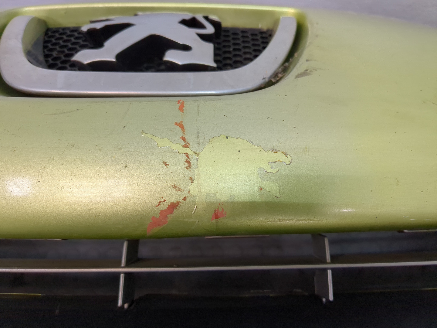 Бампер передний