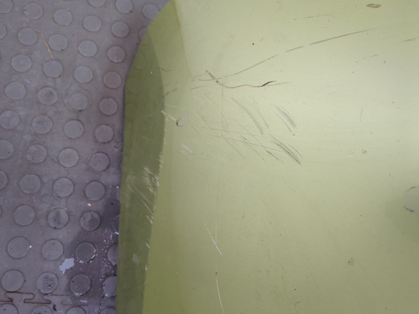 Бампер передний