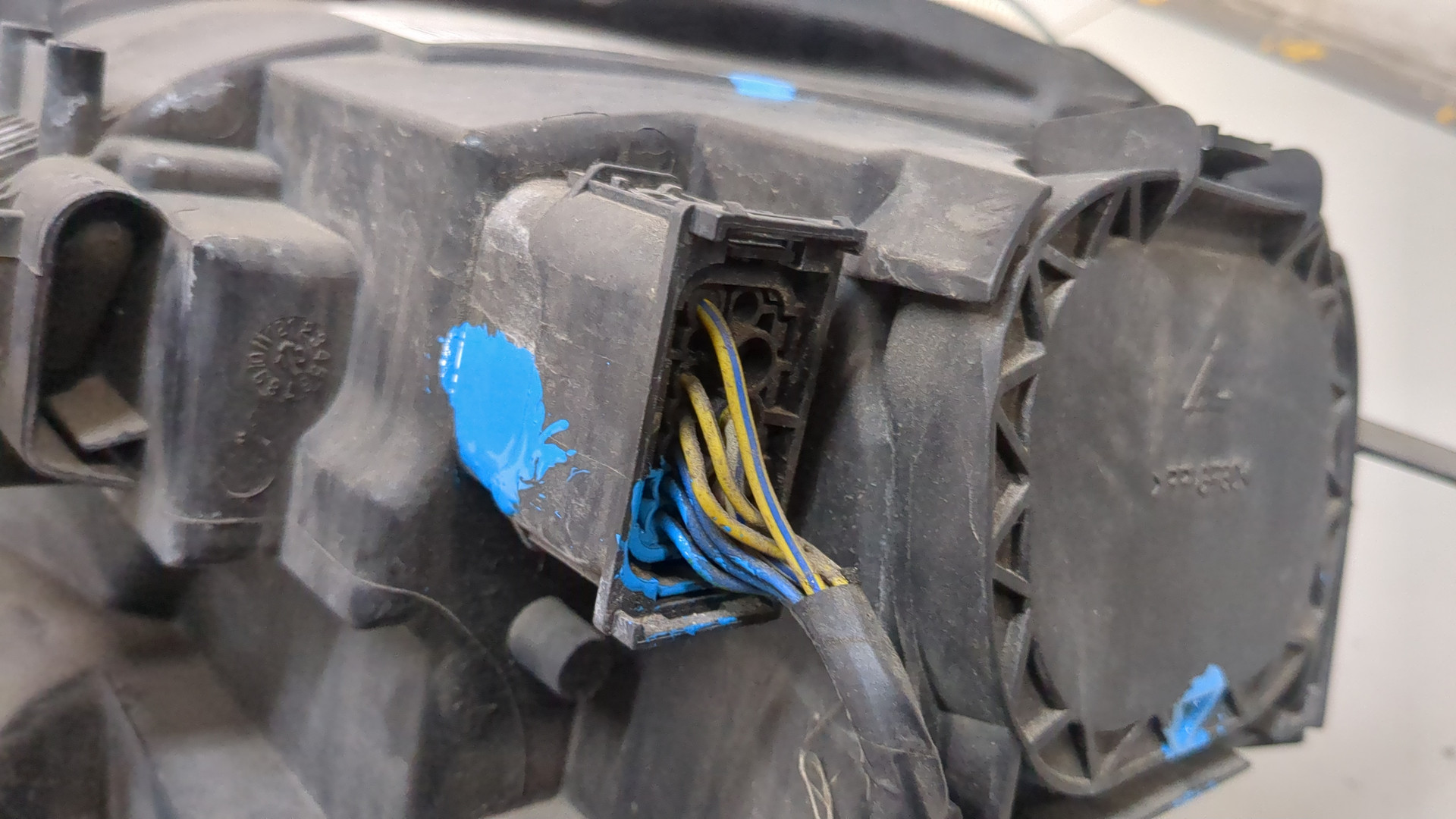 Фара правая