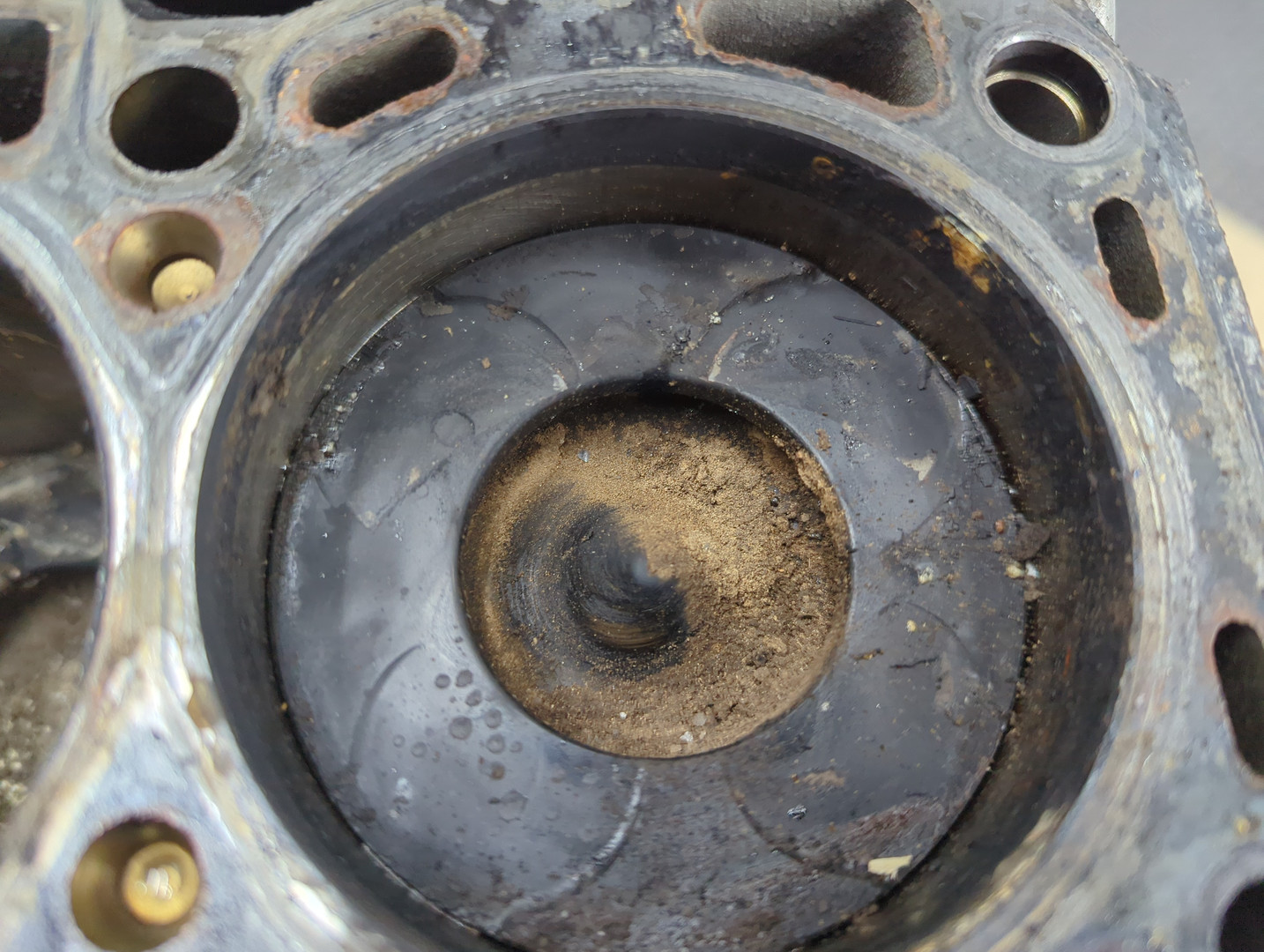 Блок двигателя