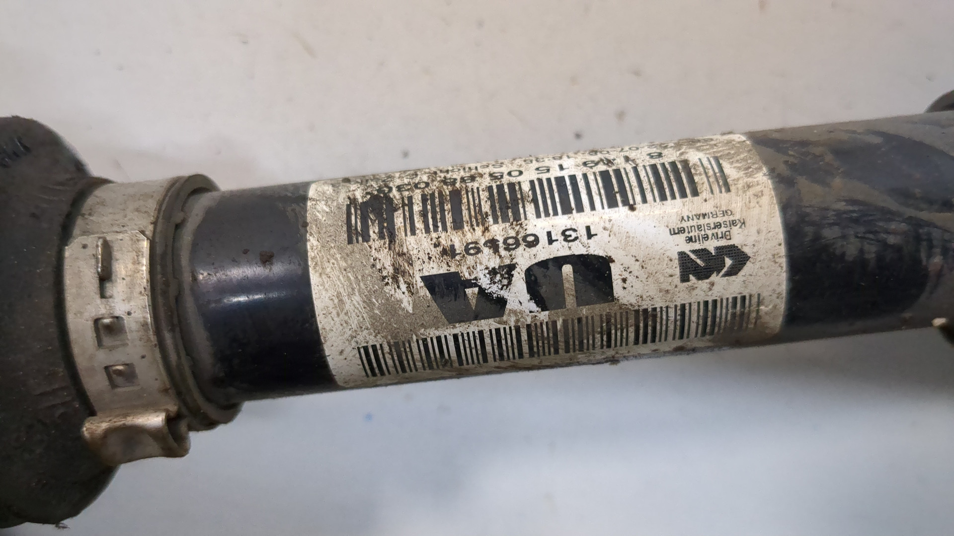 Полуось передняя левая