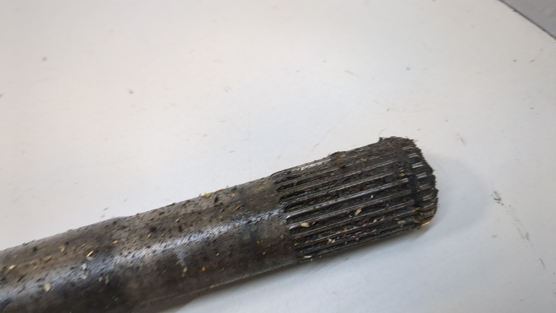 Полуось передняя правая