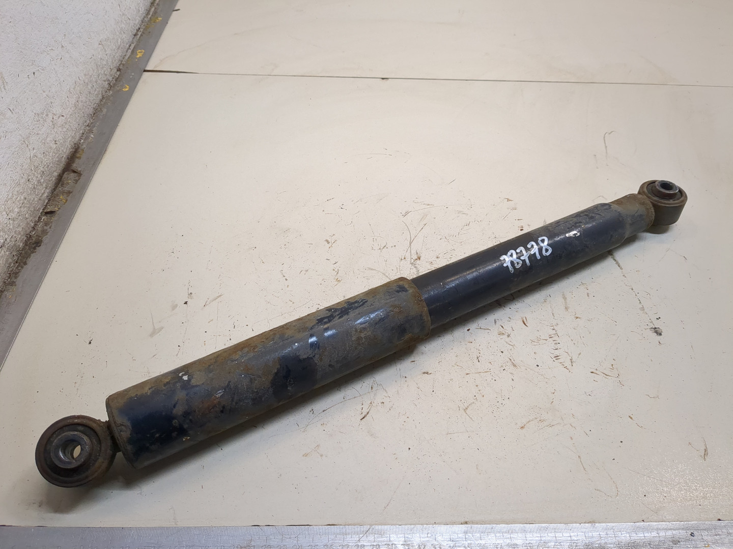 Амортизатор задний (стойка)