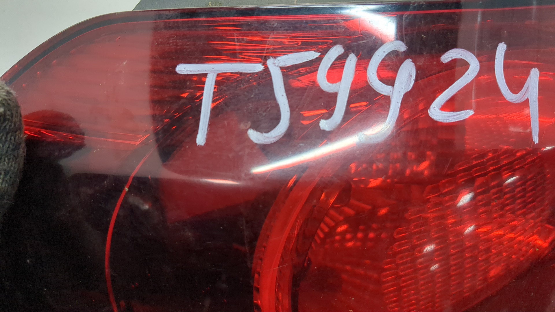 Фонарь задний левый