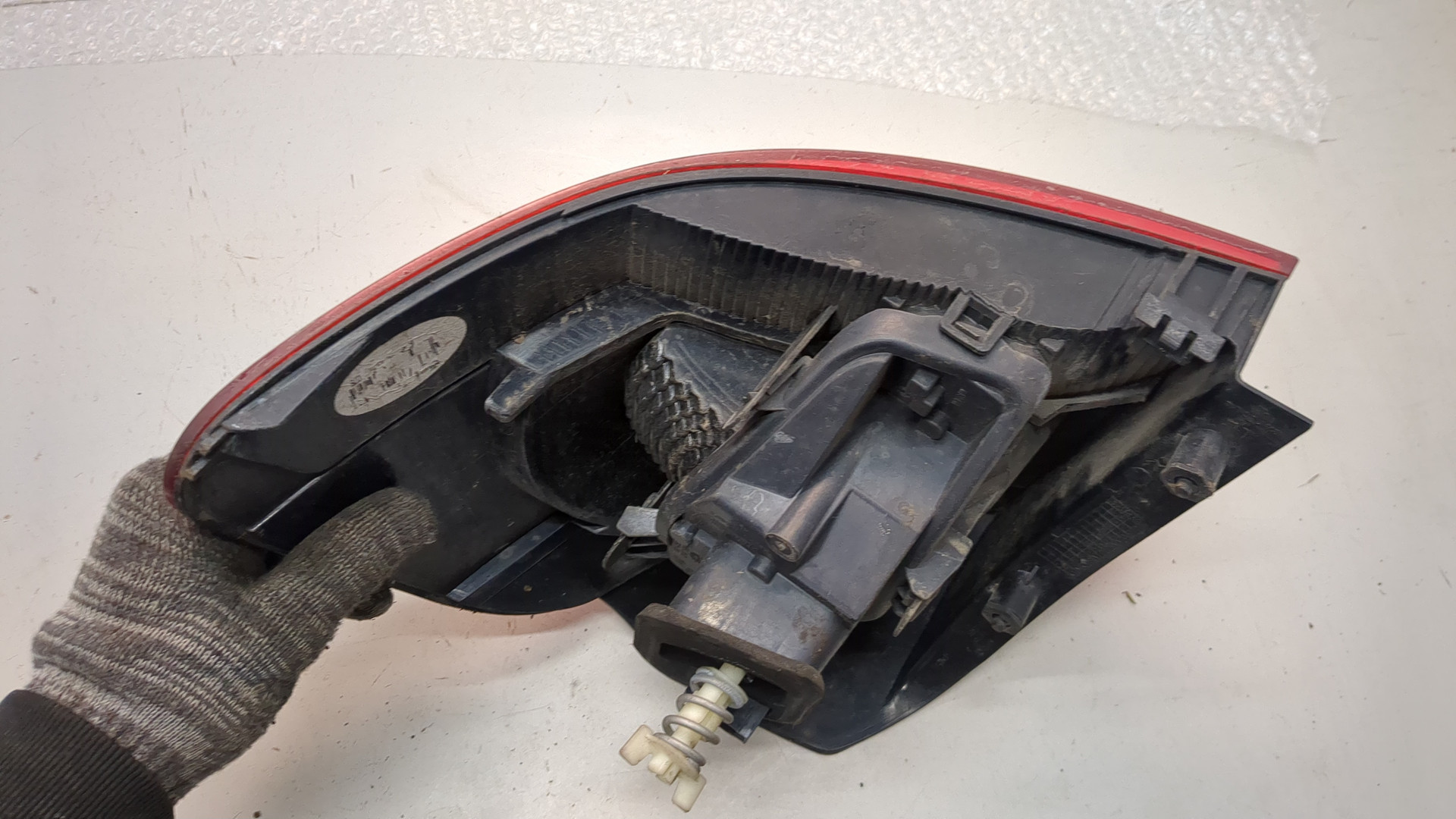 Фонарь задний левый