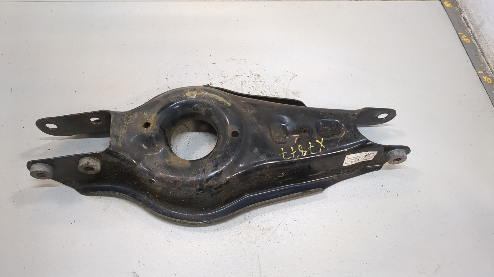 Рычаг задний