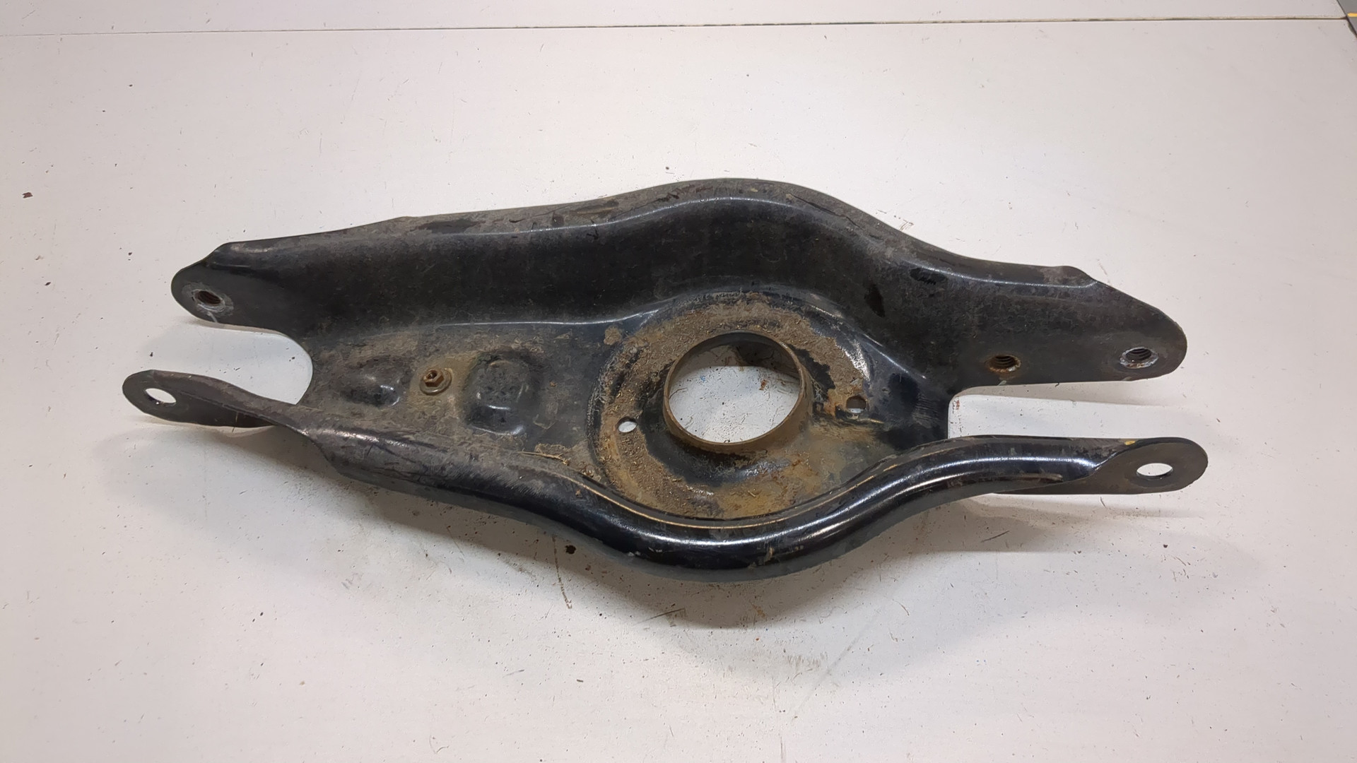 Рычаг задний