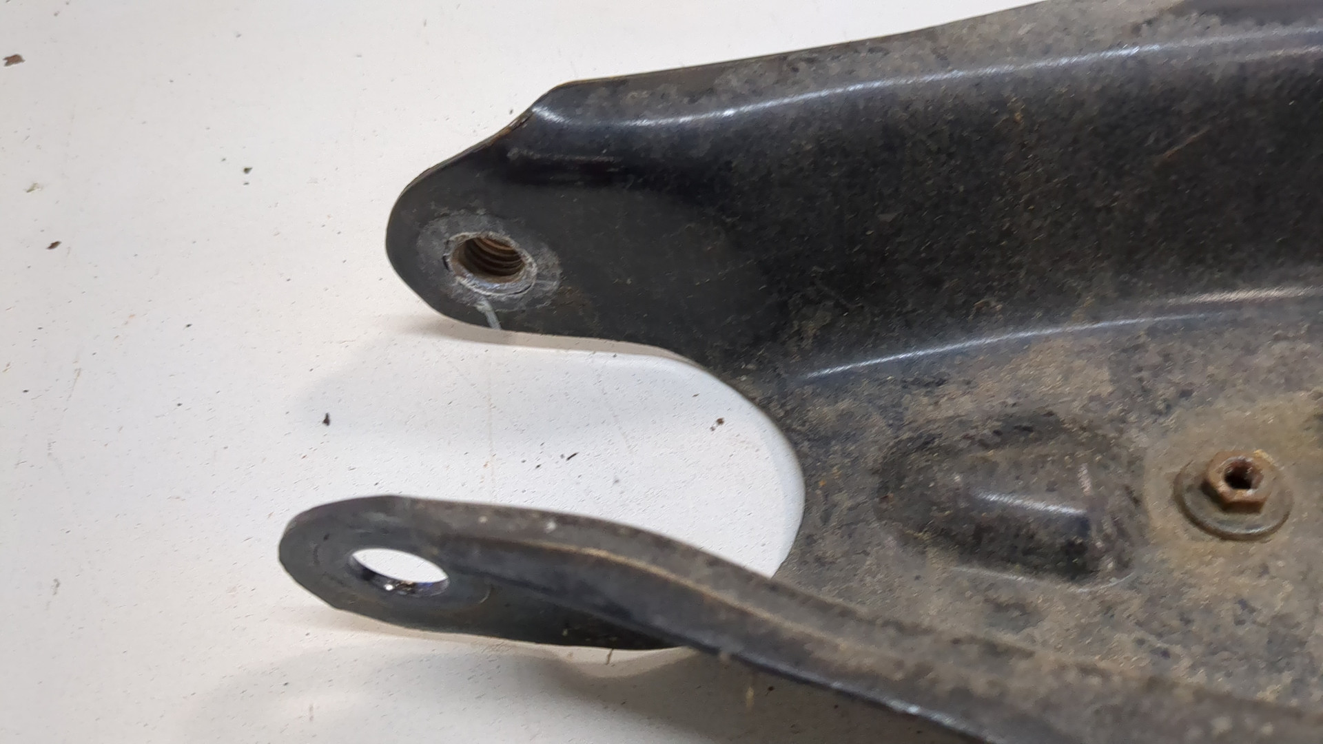 Рычаг задний