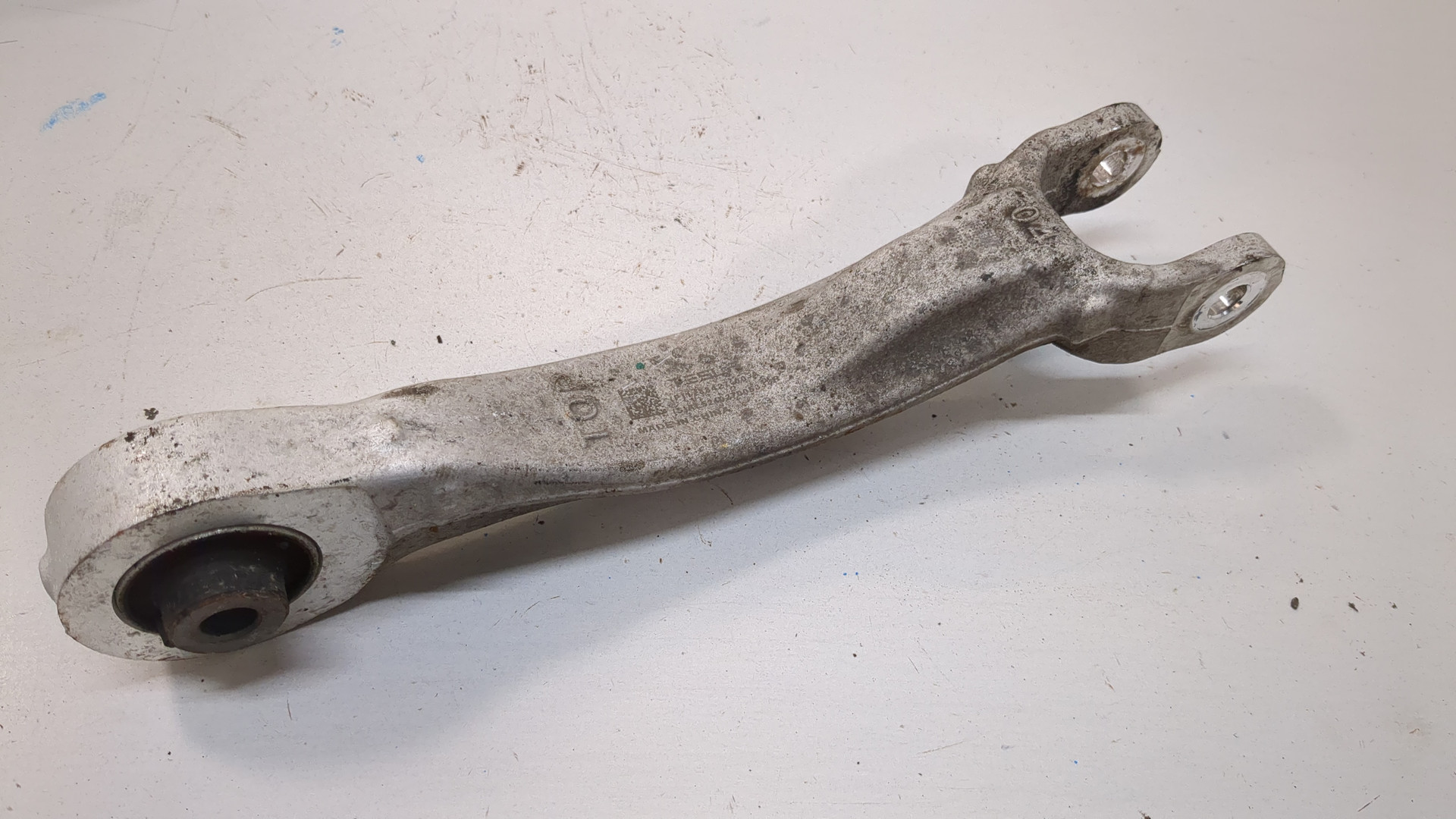 Рычаг задний