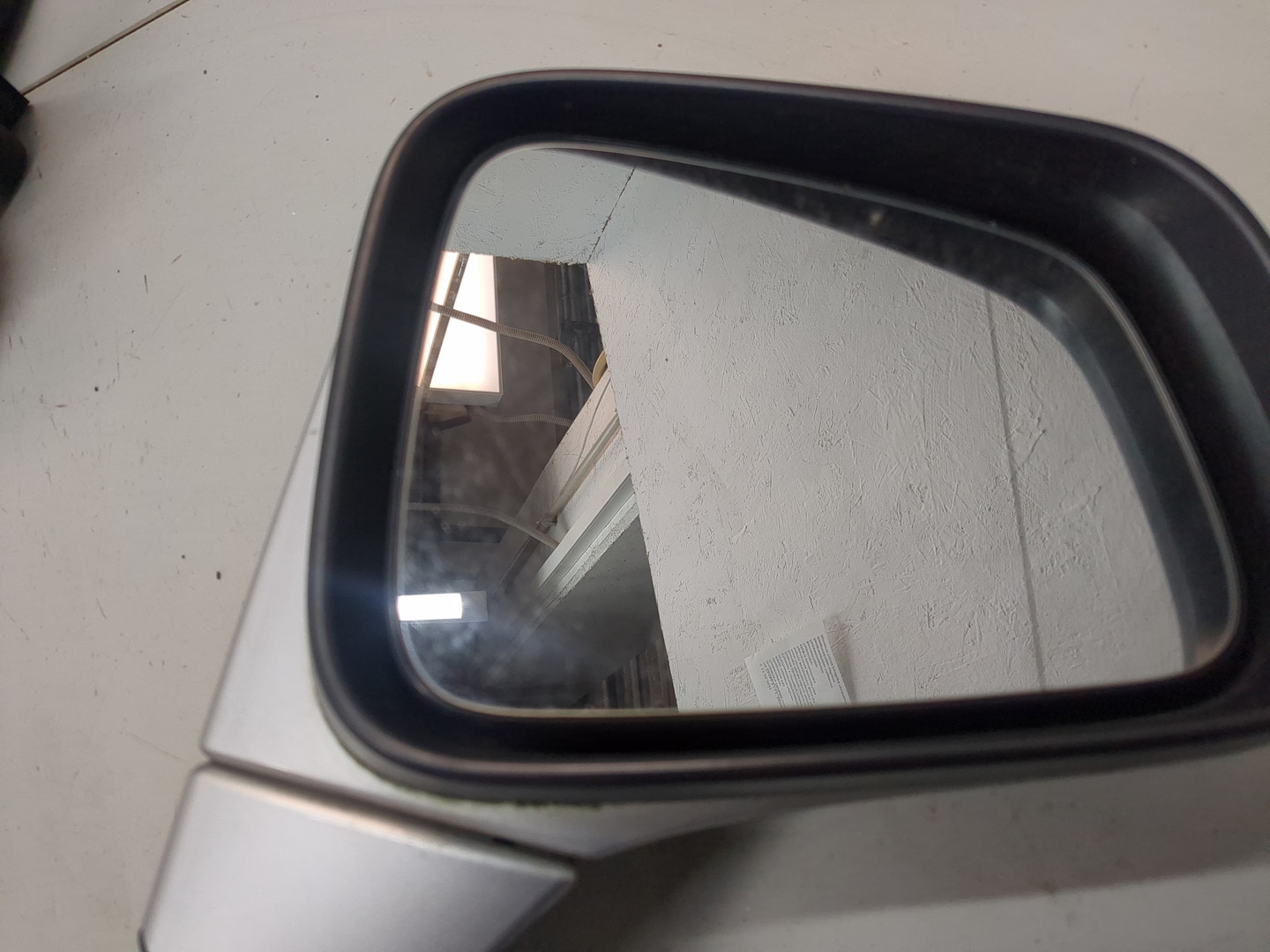 Зеркало правое электрическое