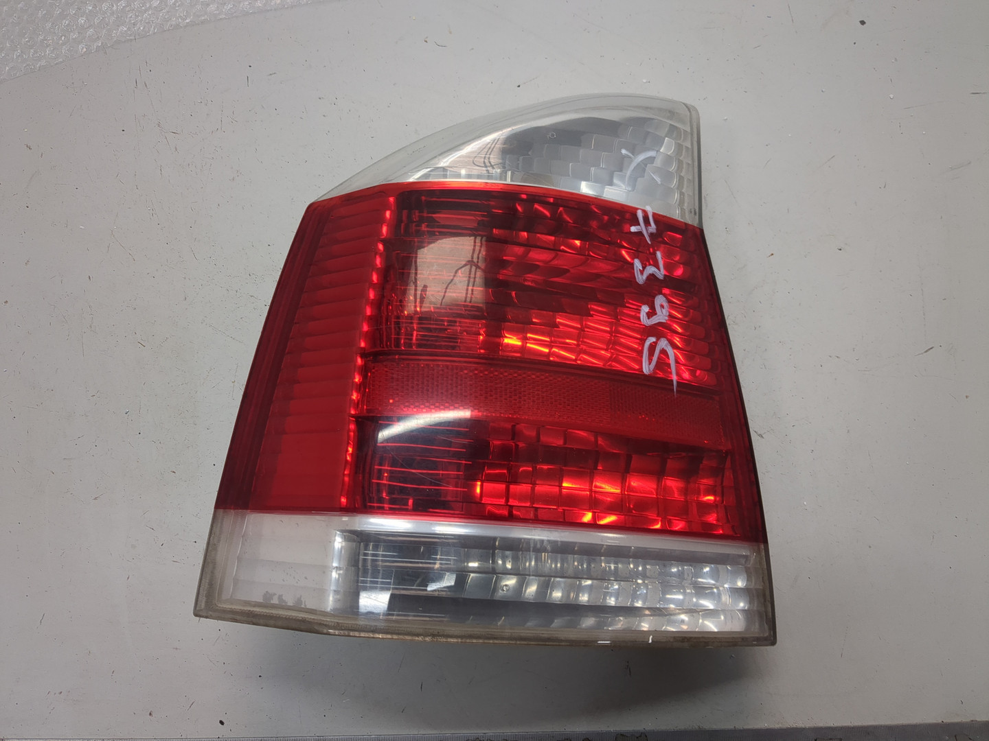 Фонарь задний левый