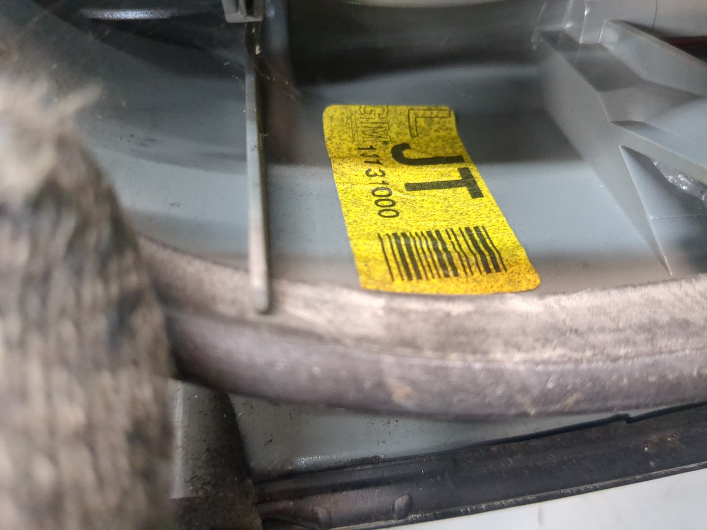 Фонарь задний левый