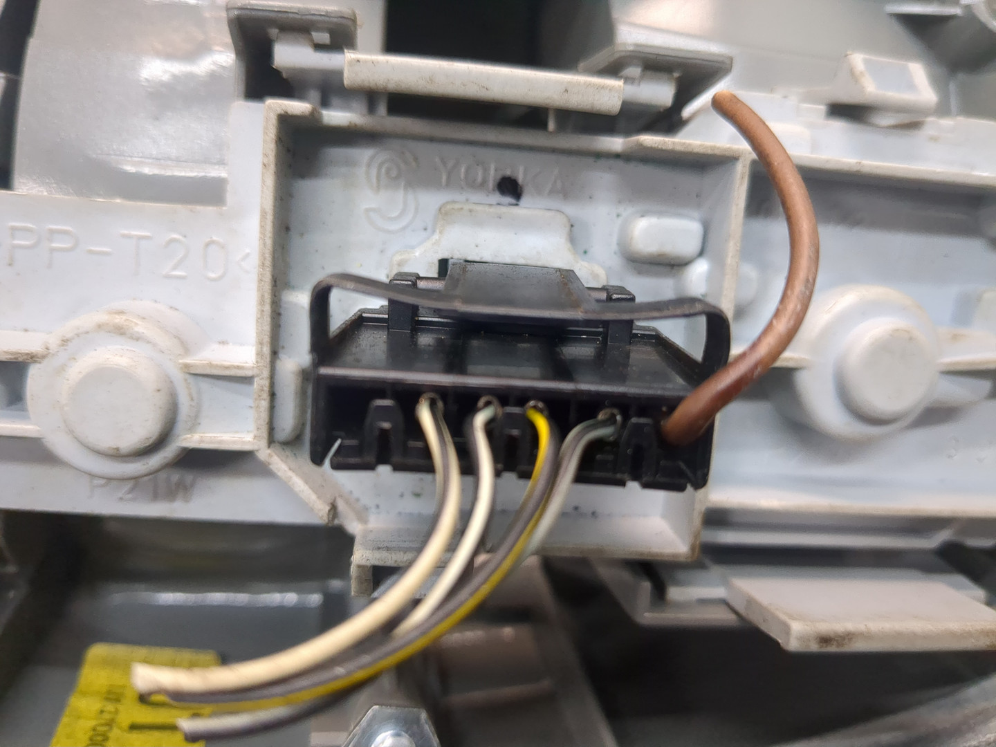 Фонарь задний левый