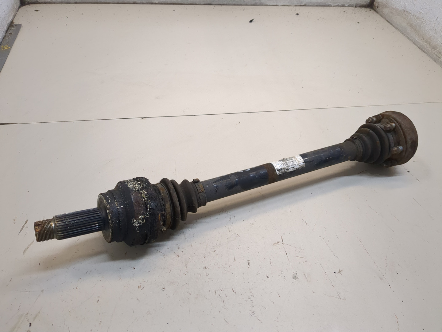 Полуось задняя