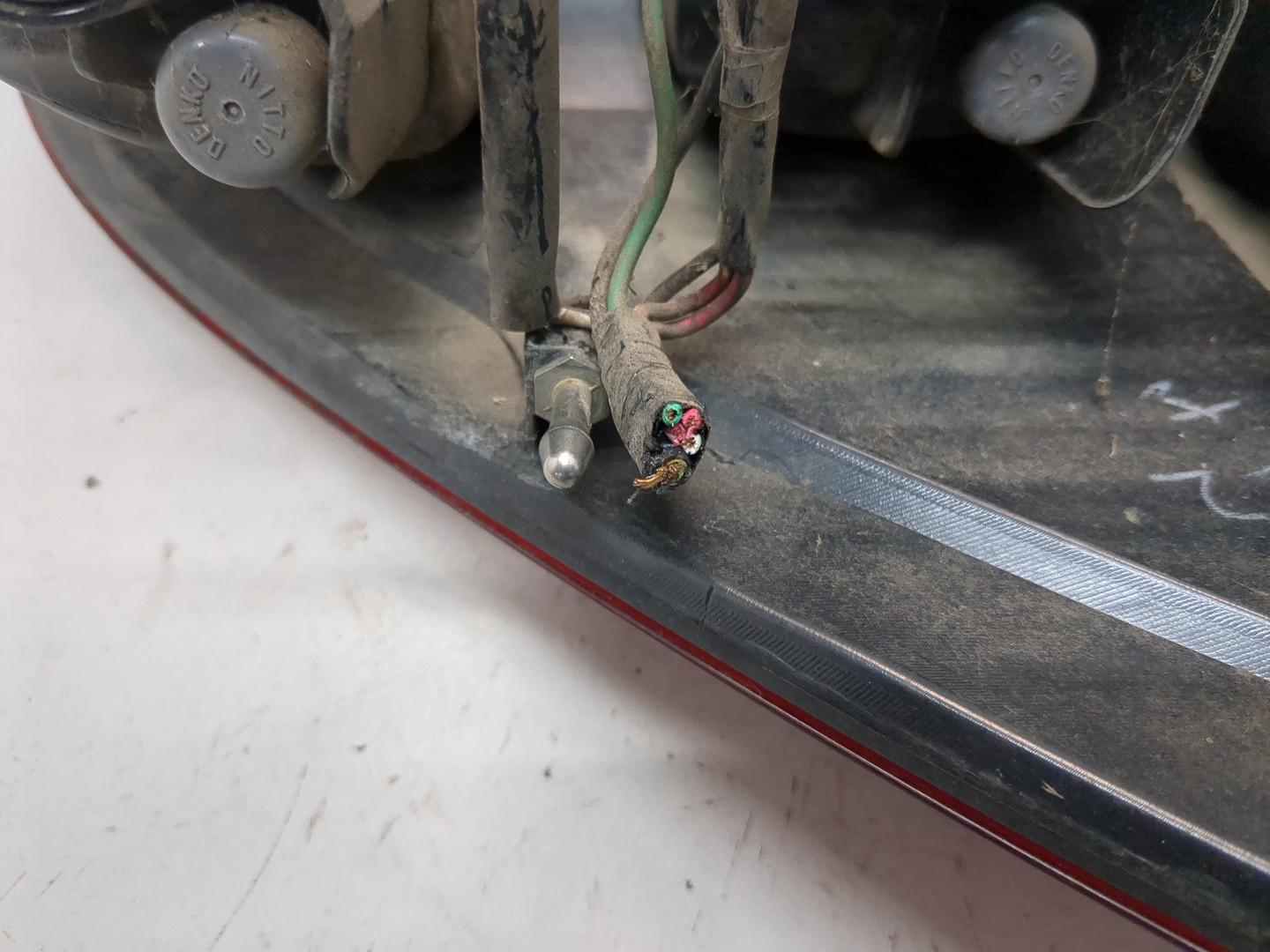 Фонарь задний левый