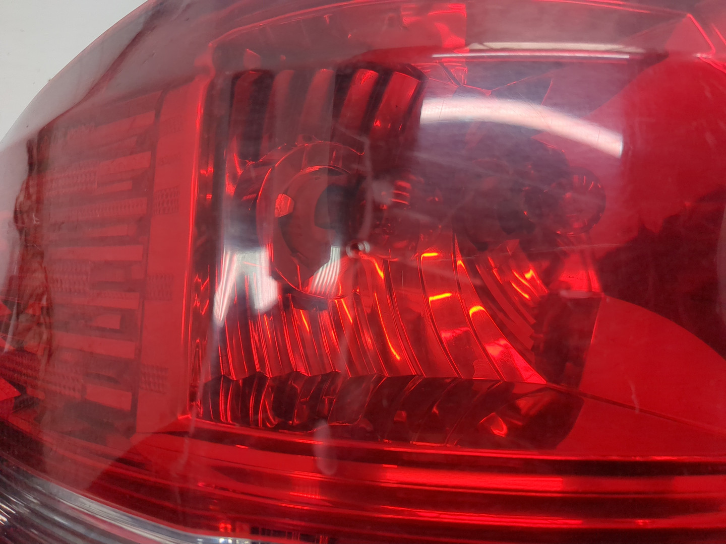 Фонарь задний левый