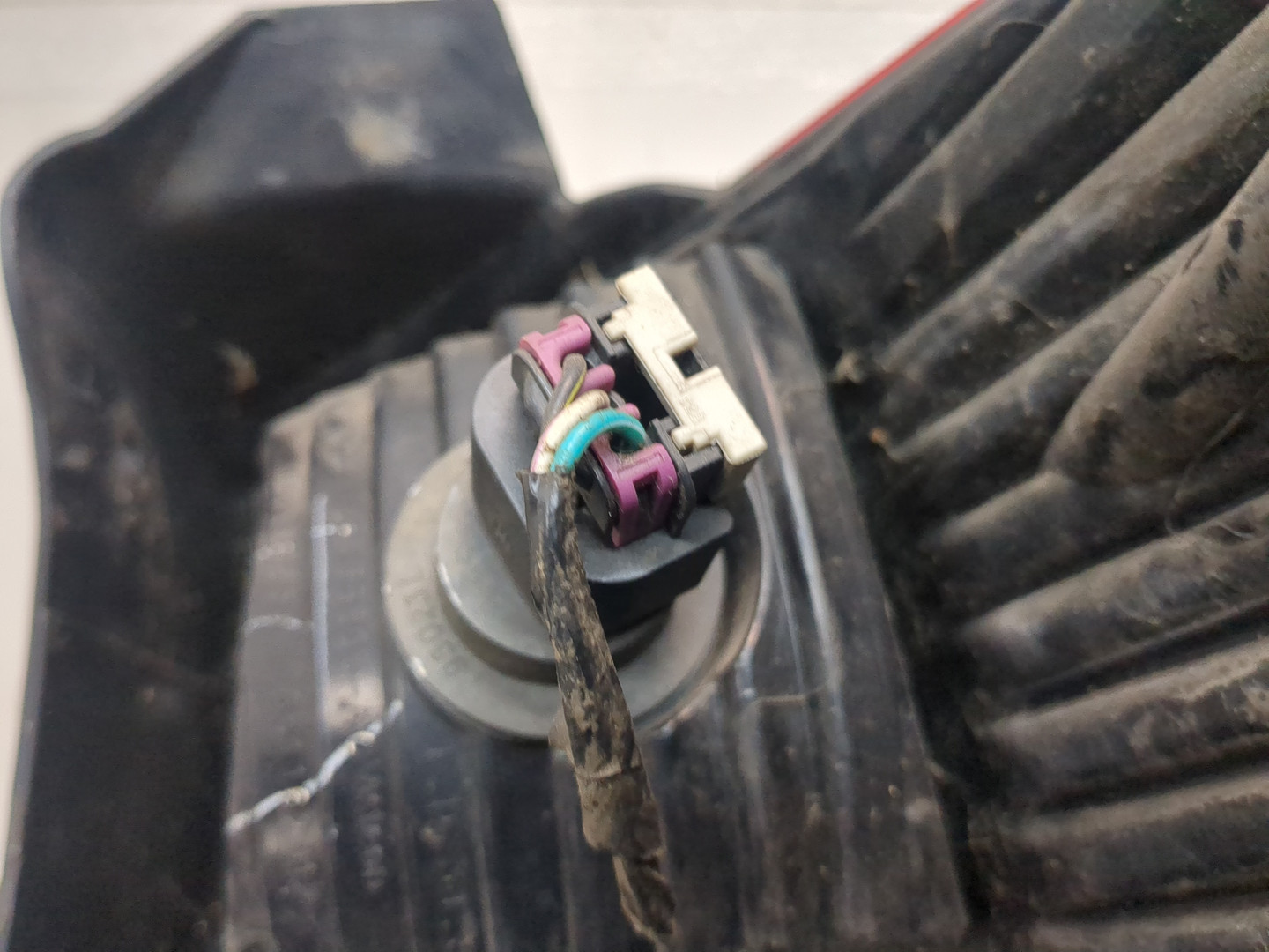 Фонарь задний левый