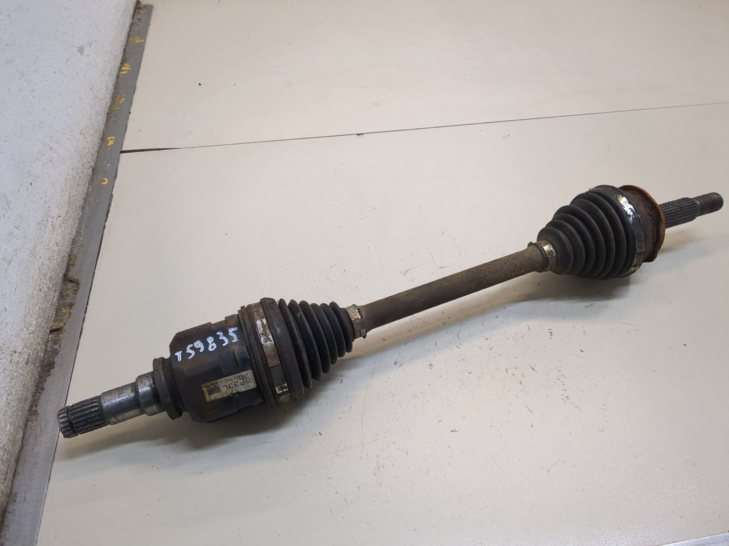 Полуось передняя левая