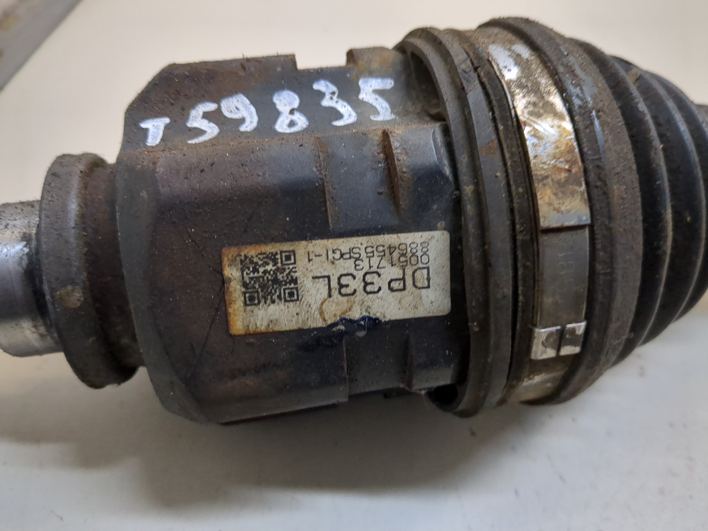 Полуось передняя левая