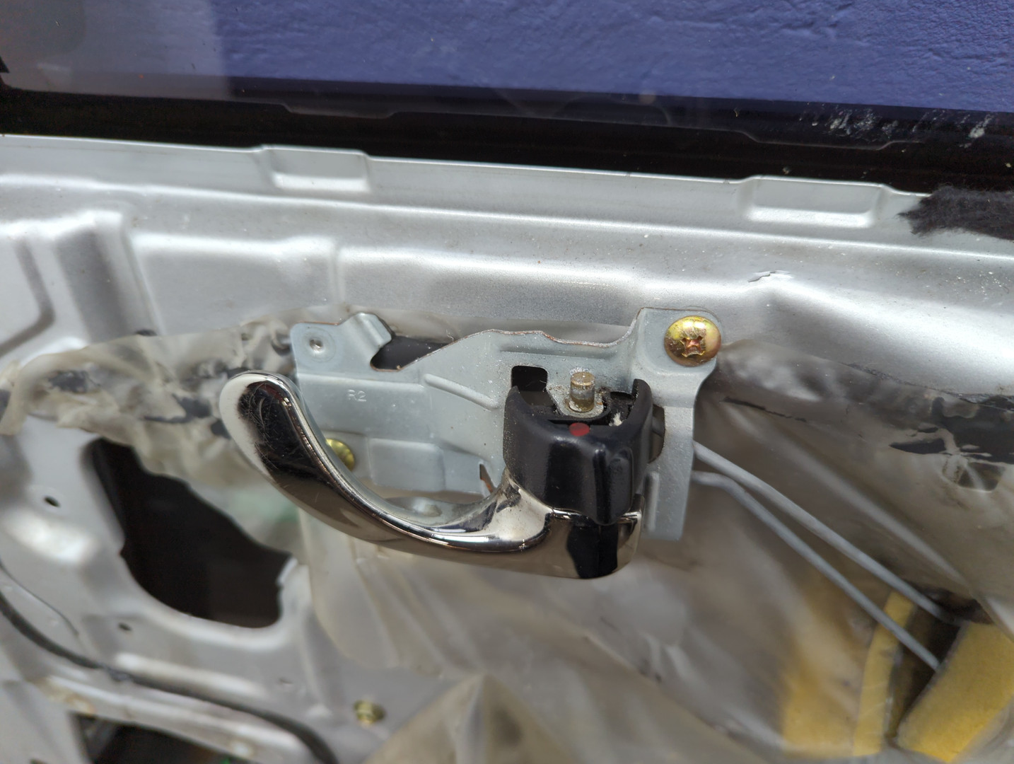 Дверь передняя правая